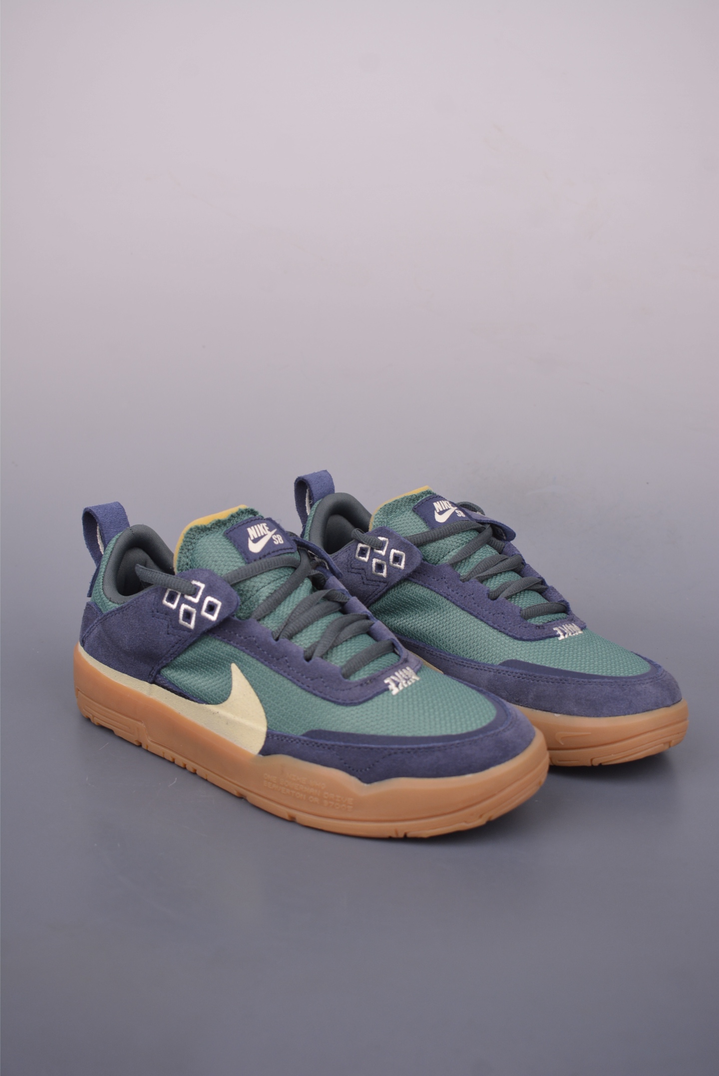 Nike SB Day One Low-Top Casual Sneakers  Air Zoom NF4210-401