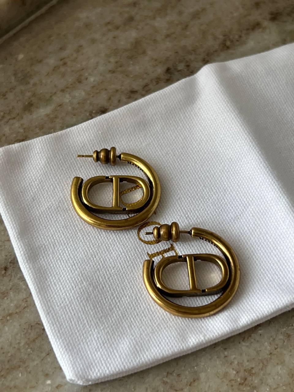 Сережки Діор