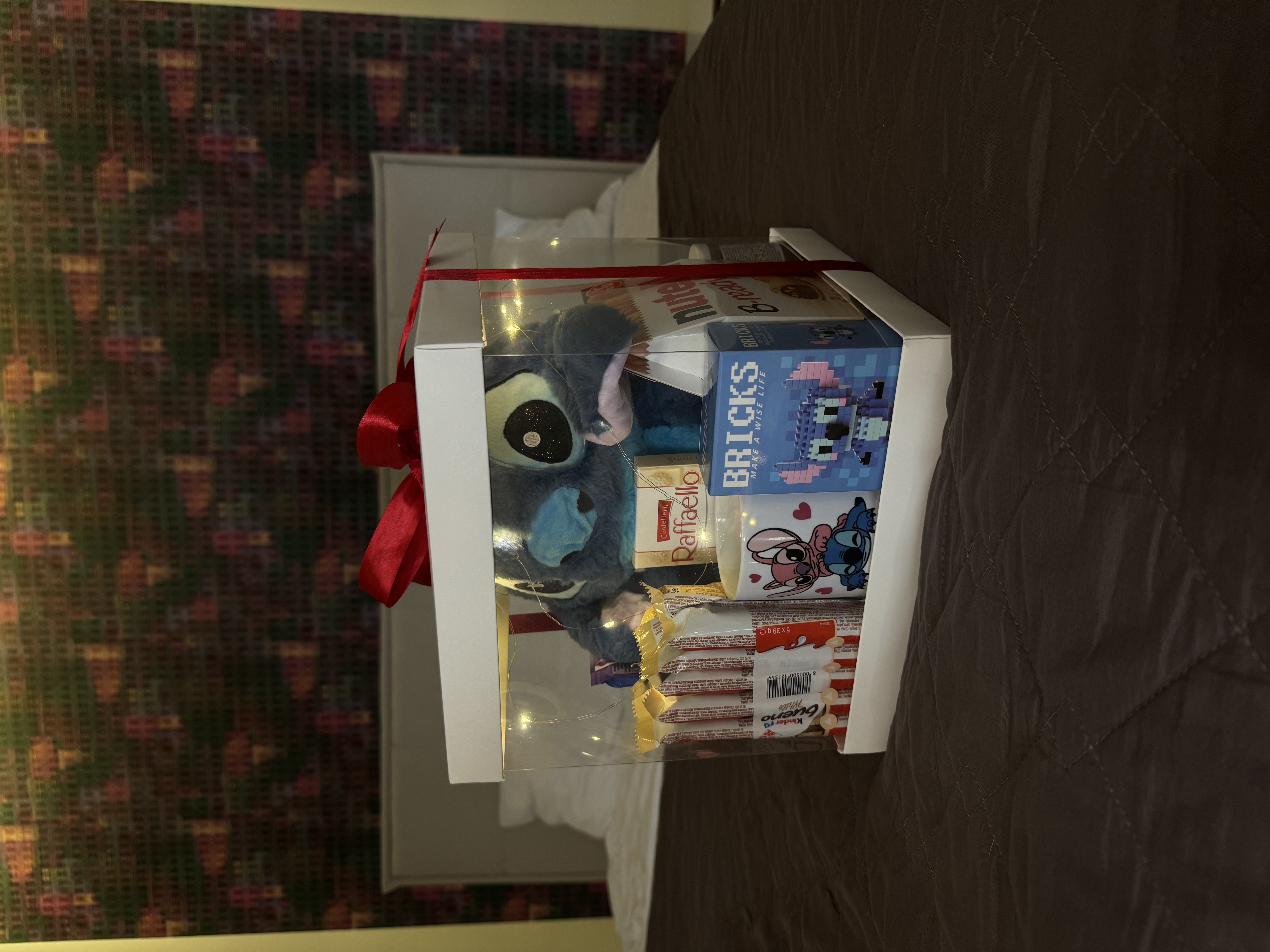 Набір із Стічем у стильному, прозорому упакуванні💙