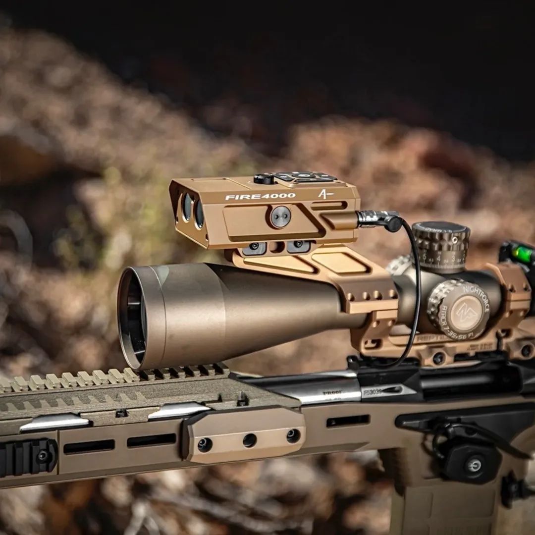 Оригінальний лазерний збройовий далекомір "Tango FIRE4000 Ballistic Computer" від преміального бренду "Tango Innovations".