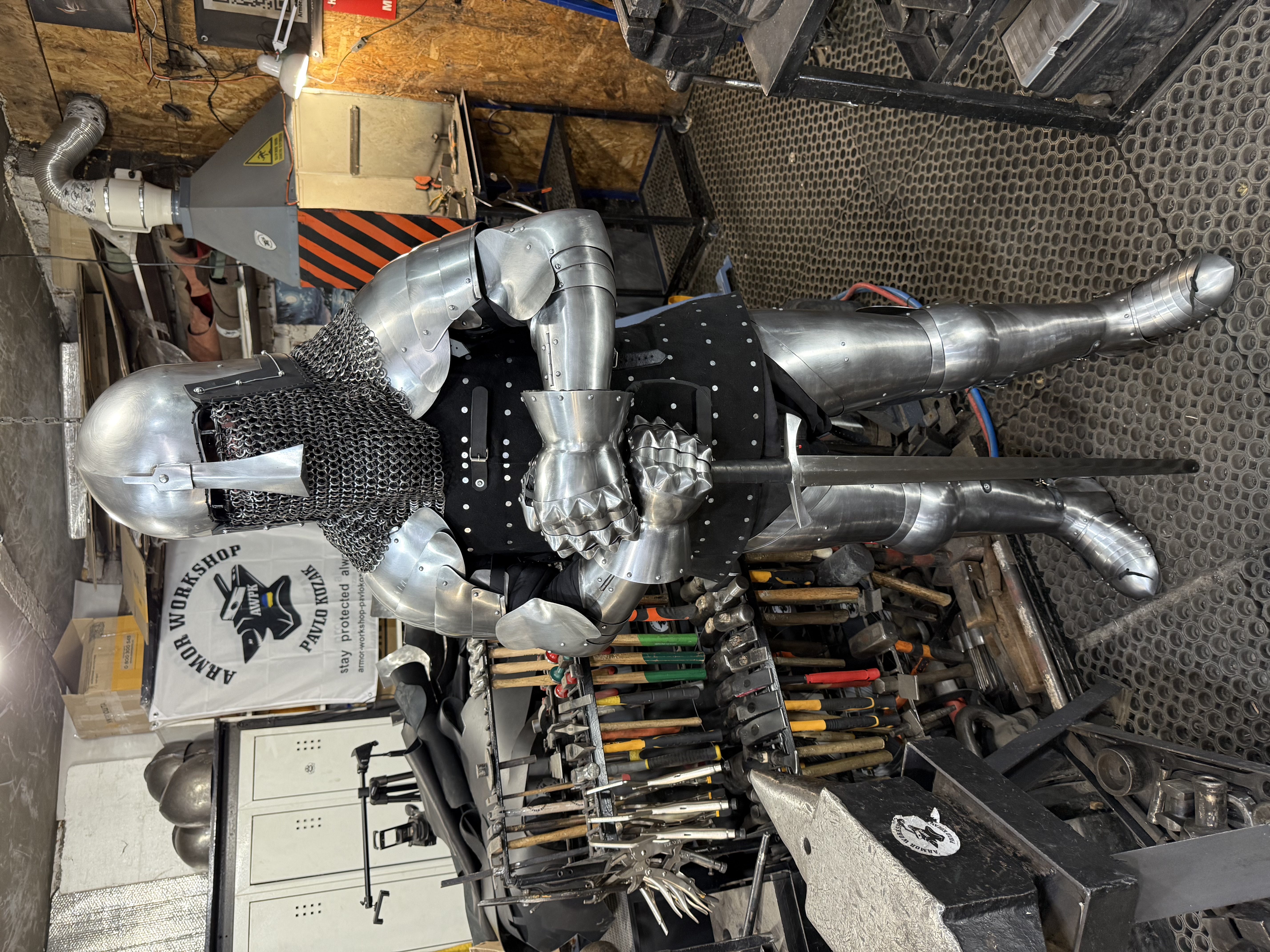 Full armor set “nasal style”