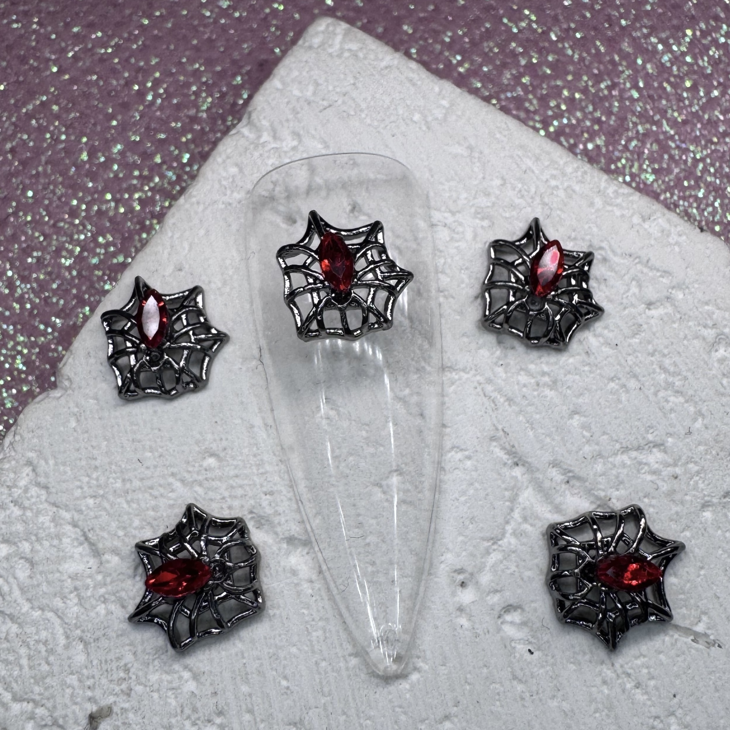 Фігурка для нігтів "Павутинка"