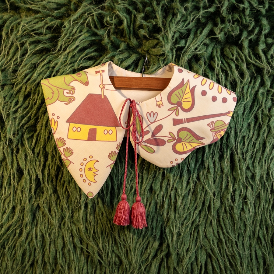 Комірець "Хатинка"