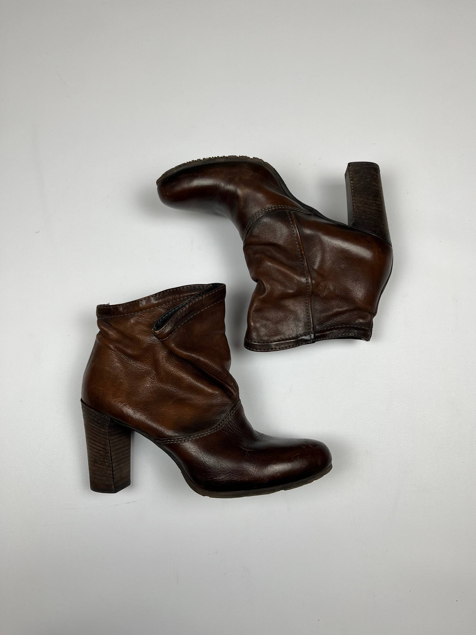 Вінтаж a.s 98 коричневі