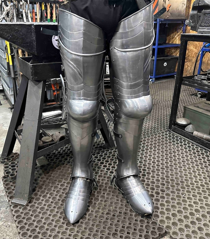 Armor legs set « model two strips»