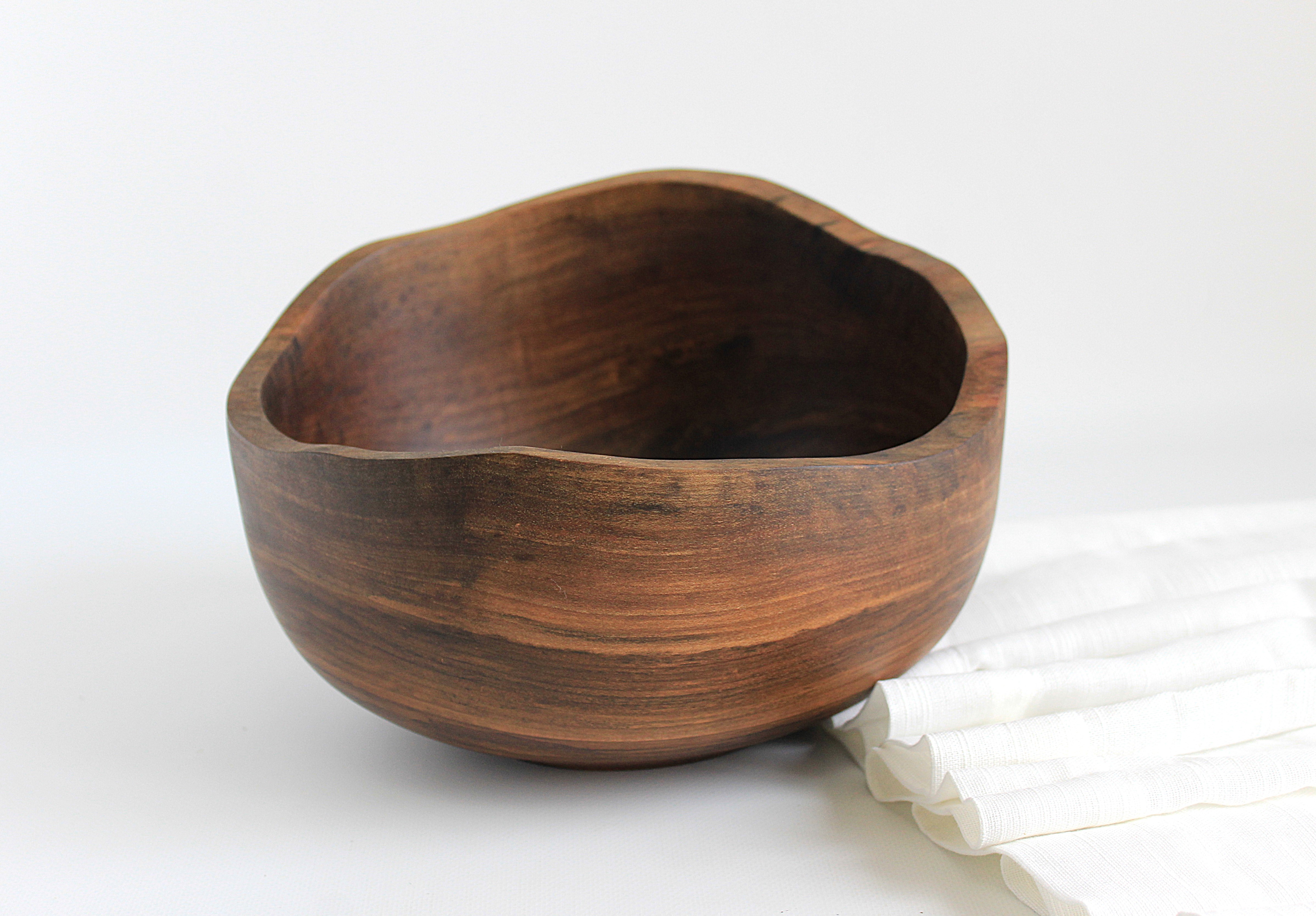 Велика дерев' яна миска ручної роботи