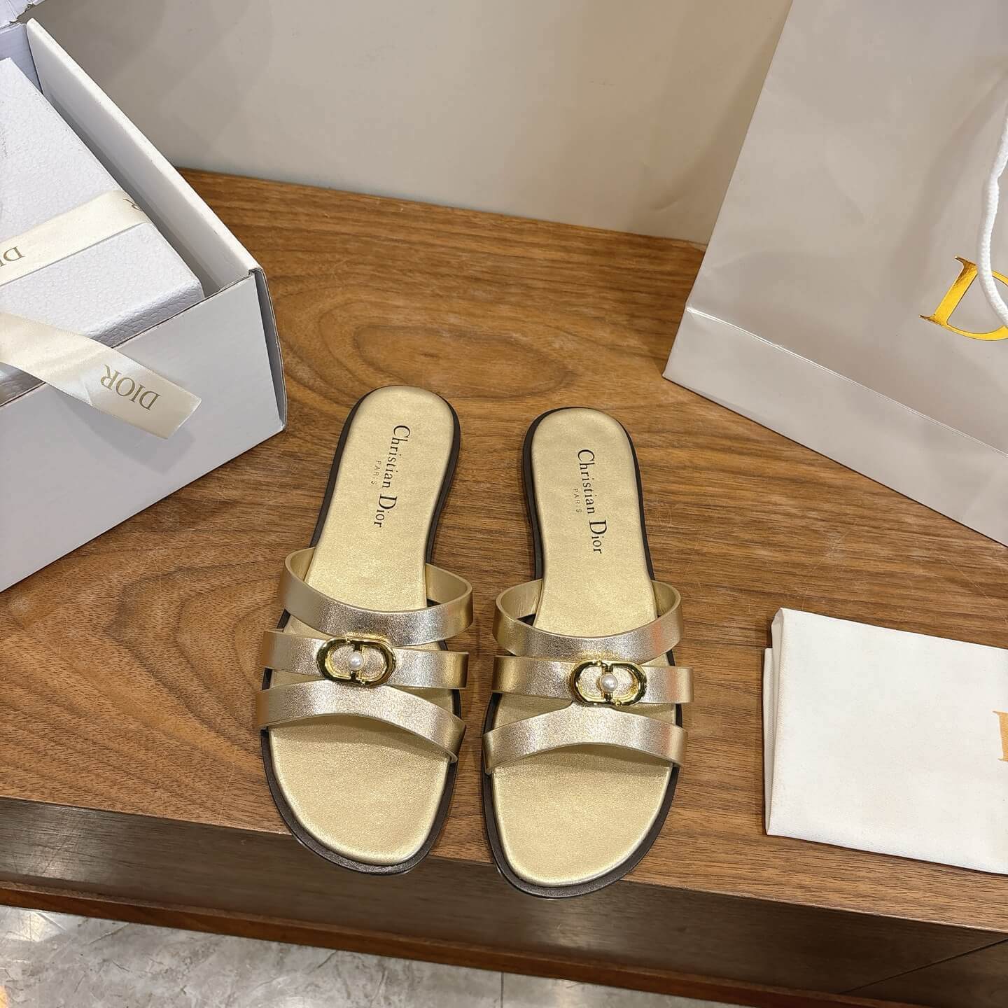 Dior шльопанці