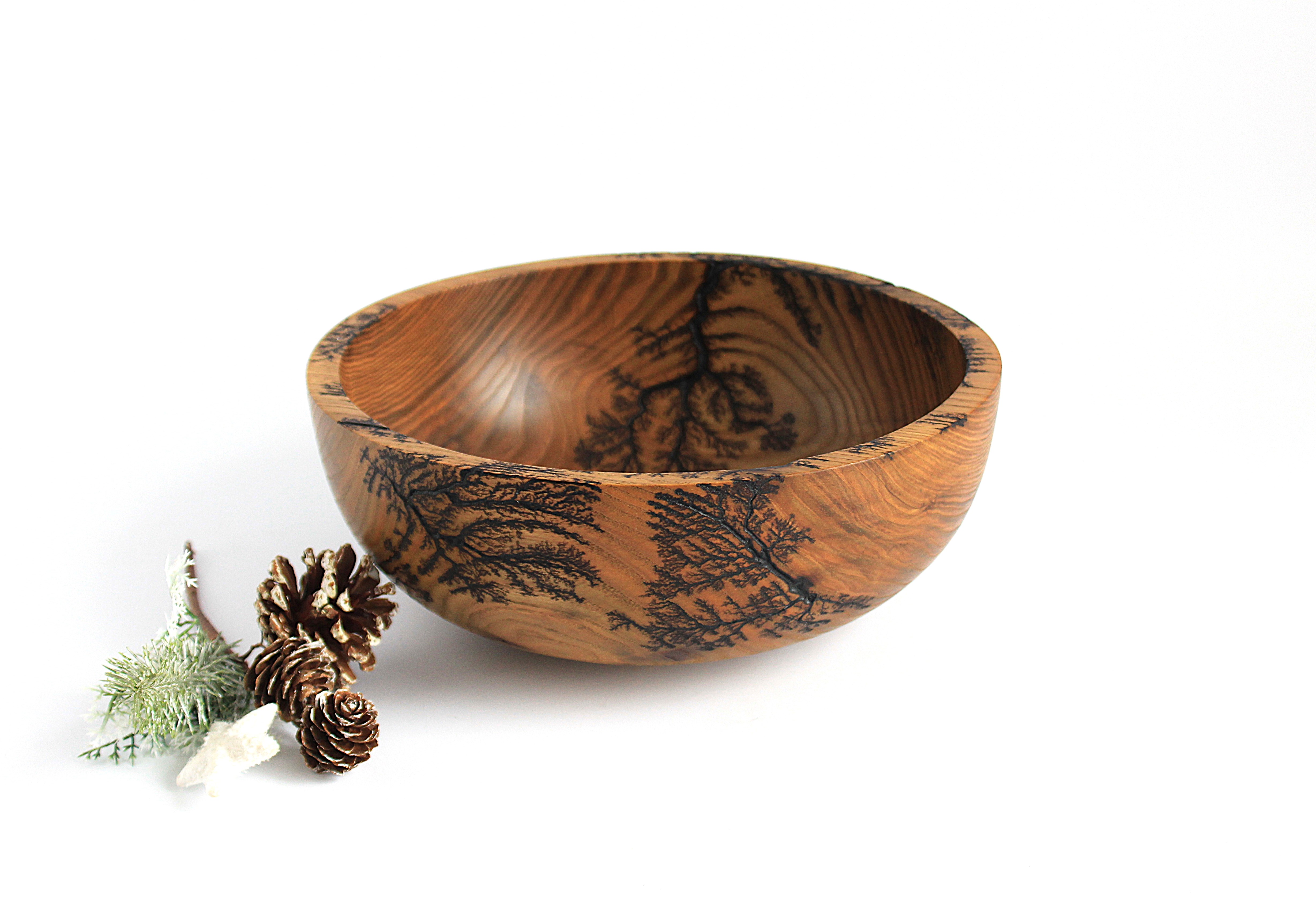 Миска для подачі страв з ясена ручної роботи