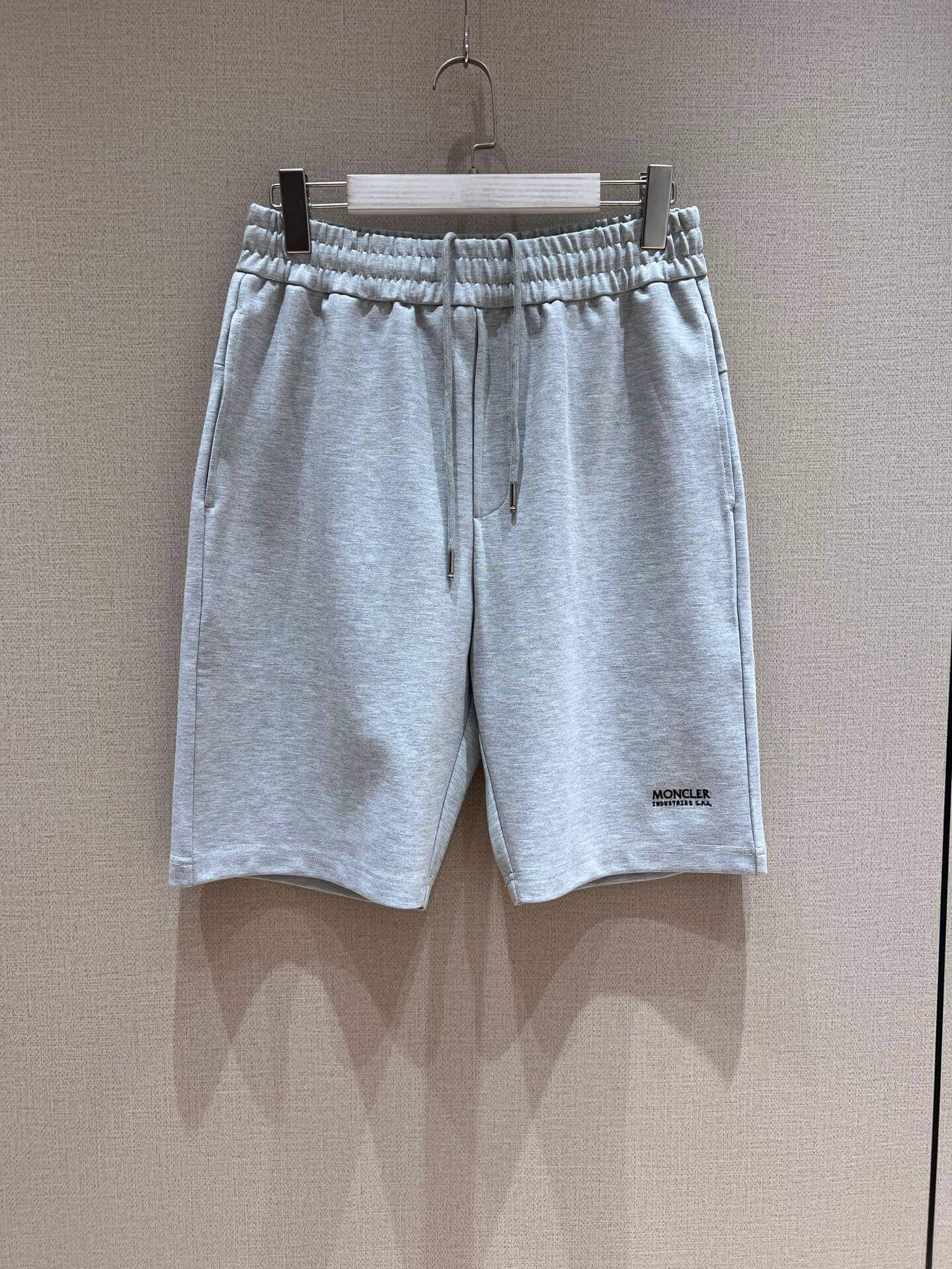 Moncler шорти