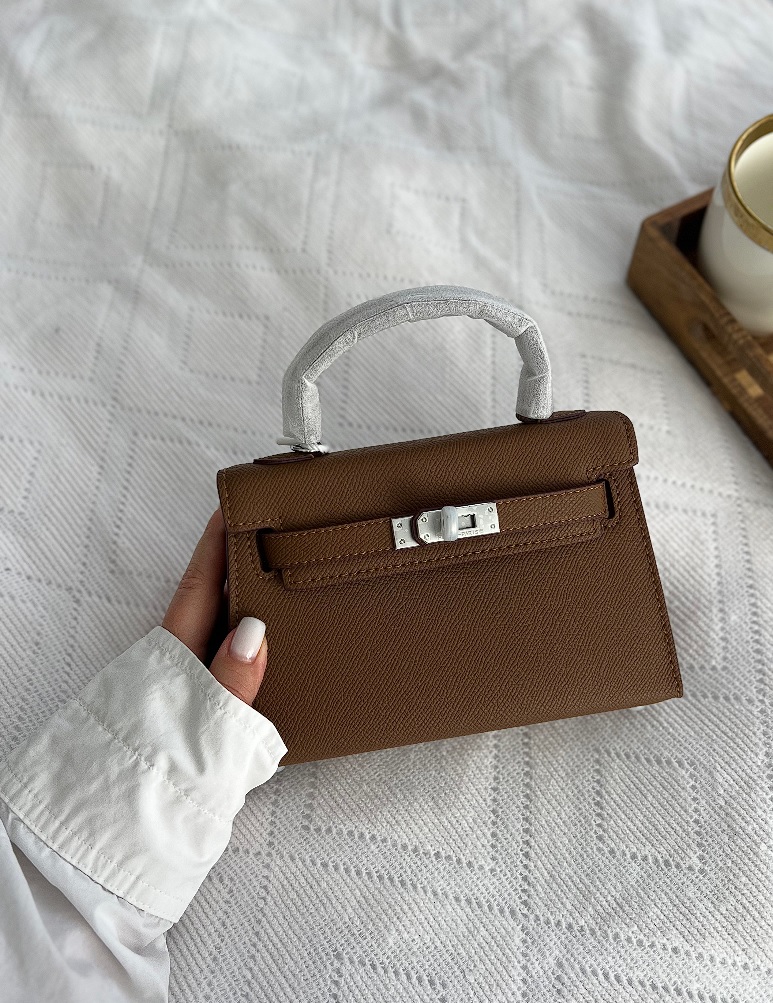 Hermes Kelly 18