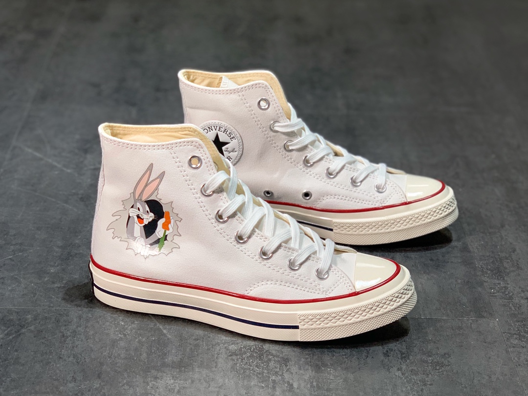 Bugs Bunny x Converse