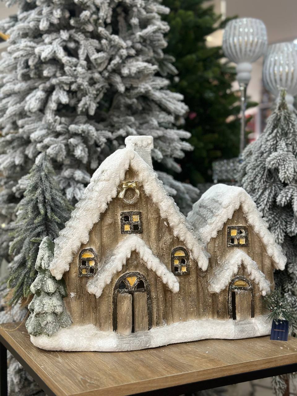 Декоративна фігура Будинок з LED підсвіткою