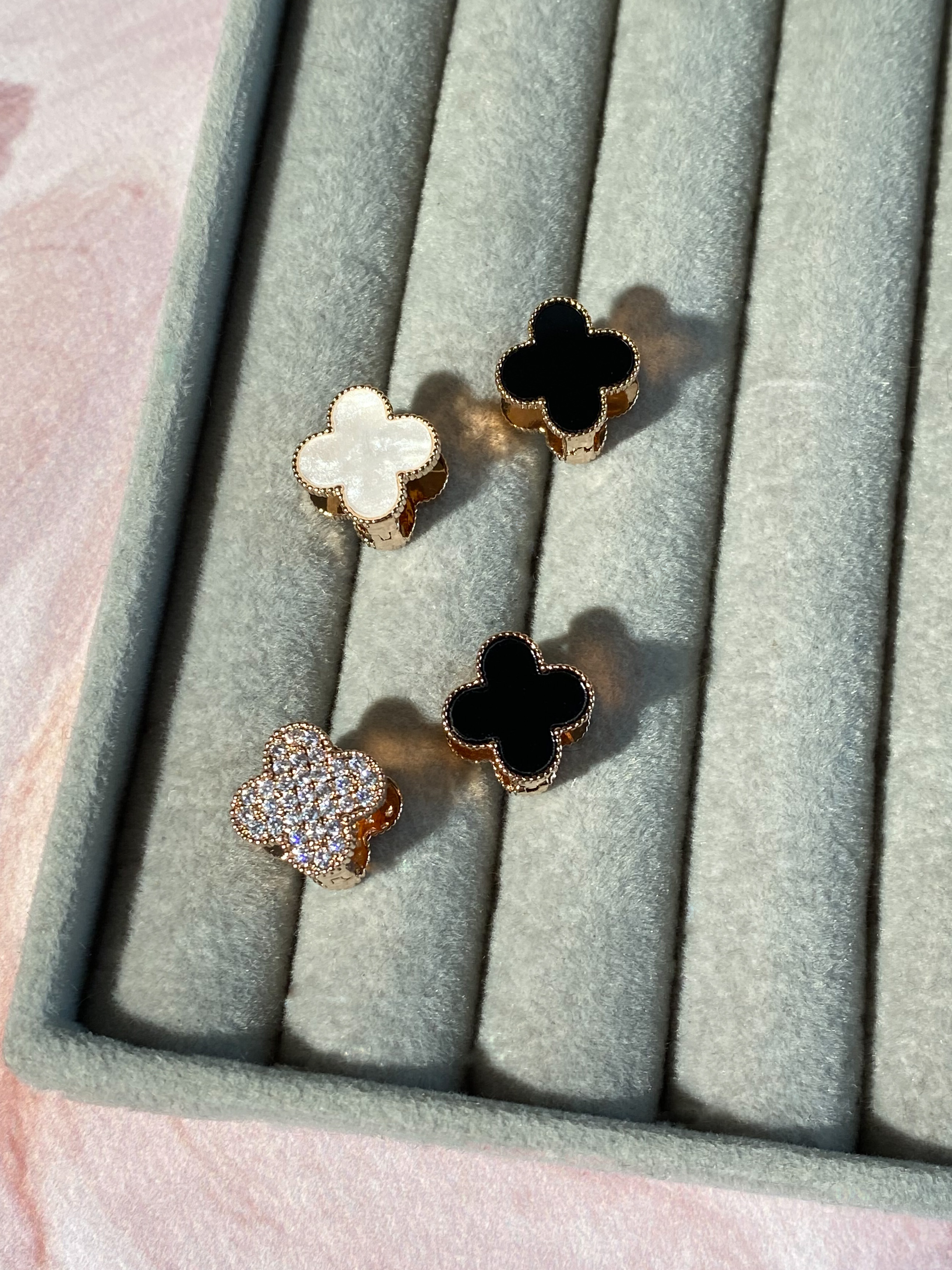 Двосторонні сережки Клевер