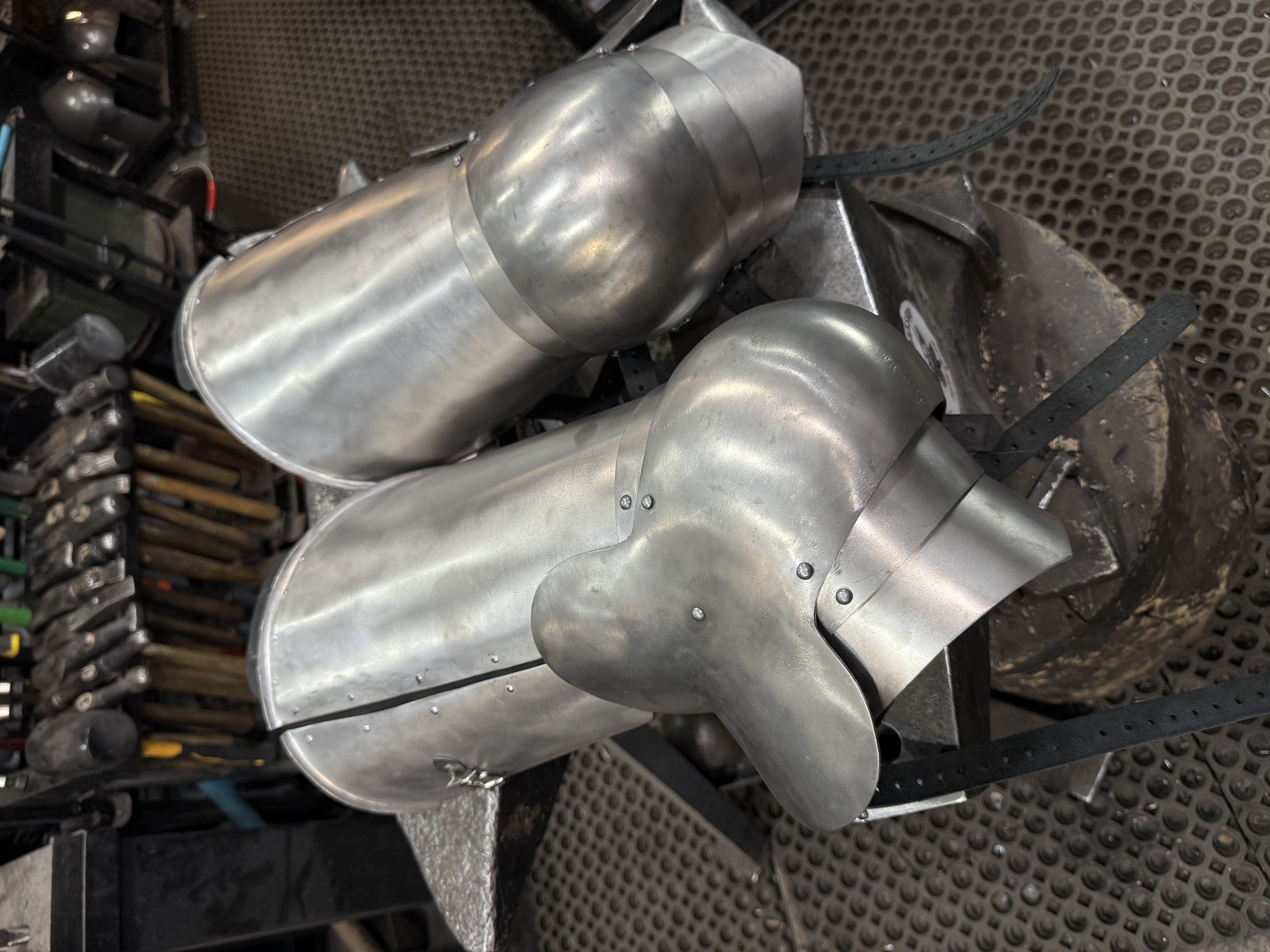 Titanium leg thigh