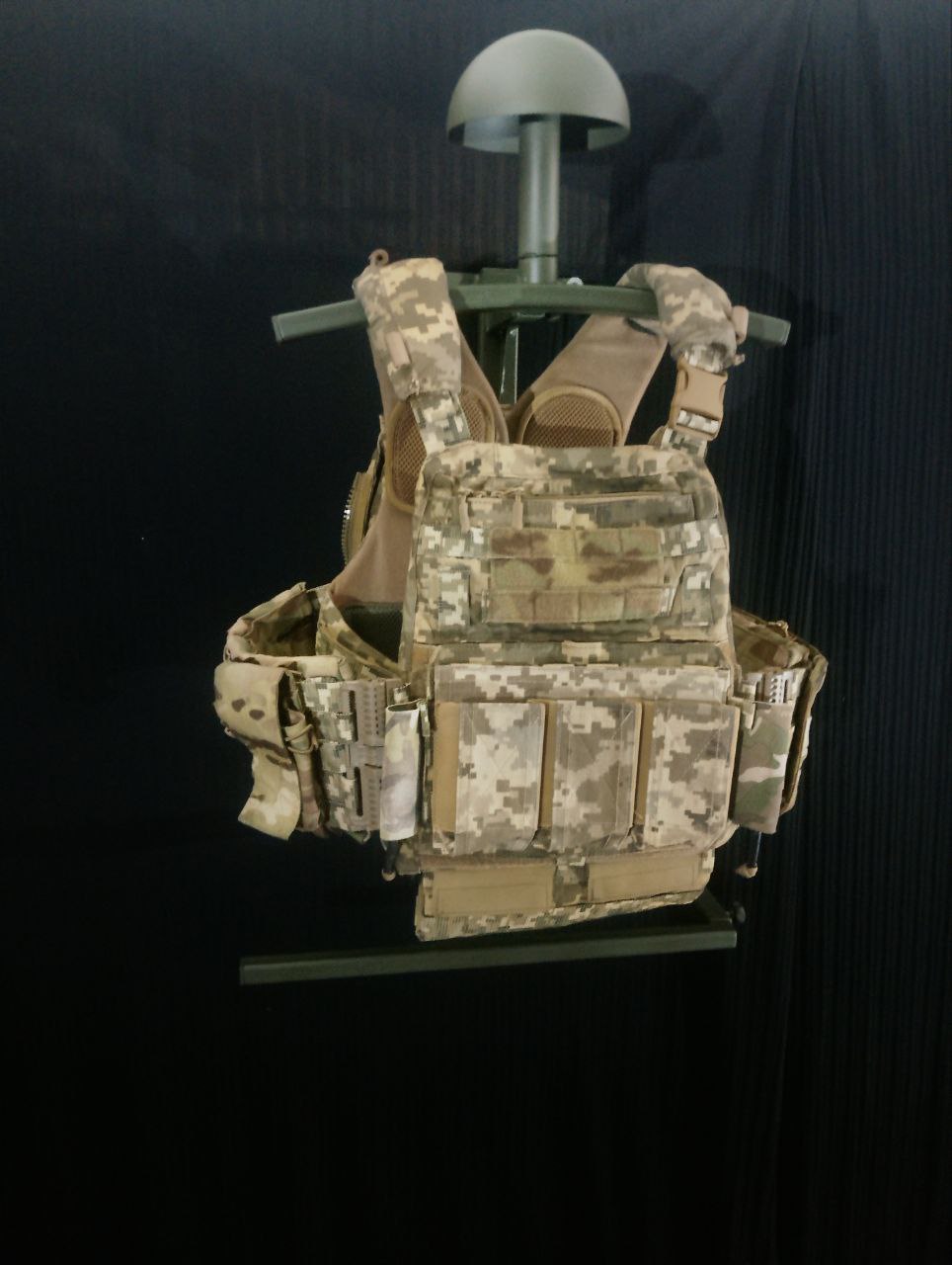 Настінний тримач для спорядження Напівсфера Зелений