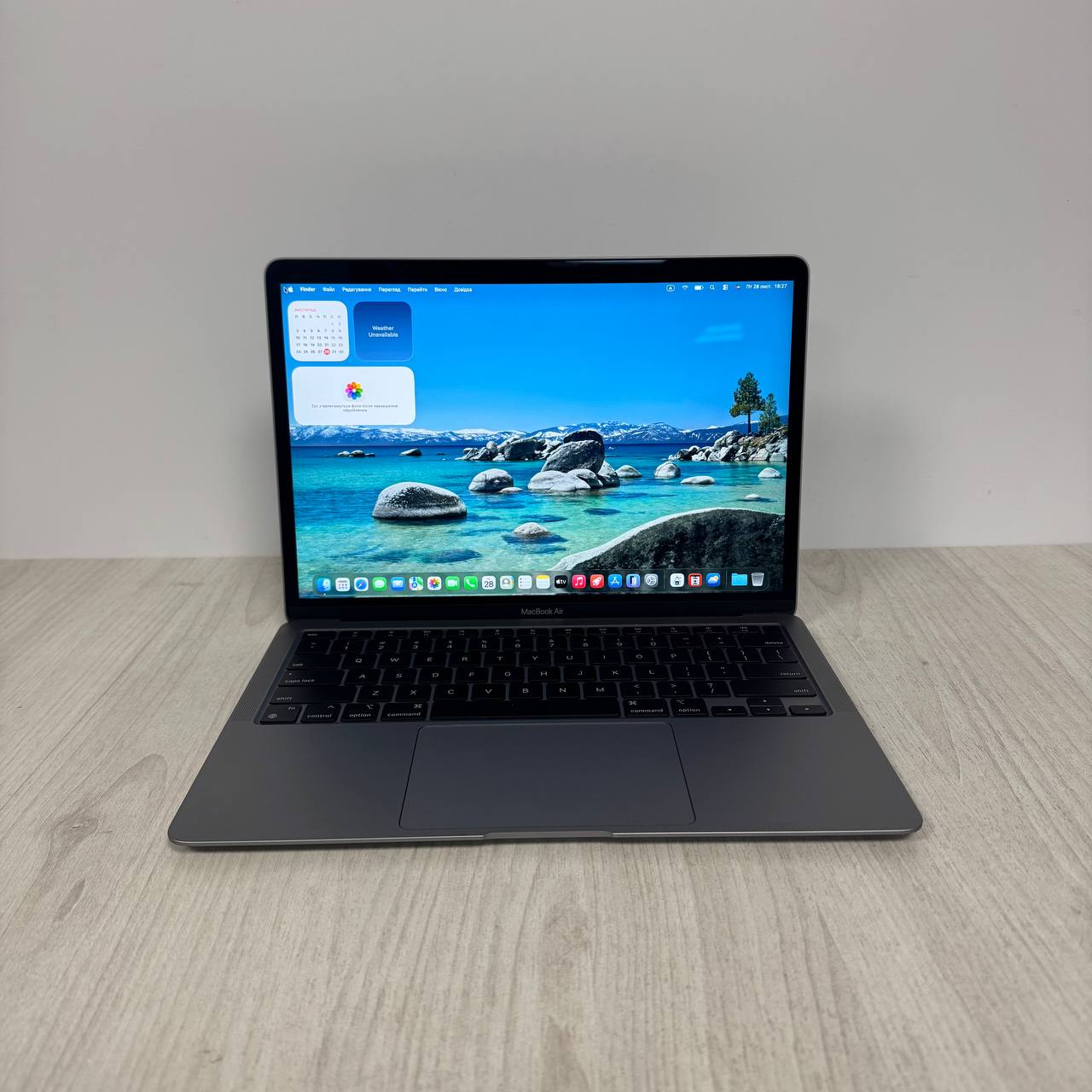 MacBook Air 13 A2337 2020  28 циклів