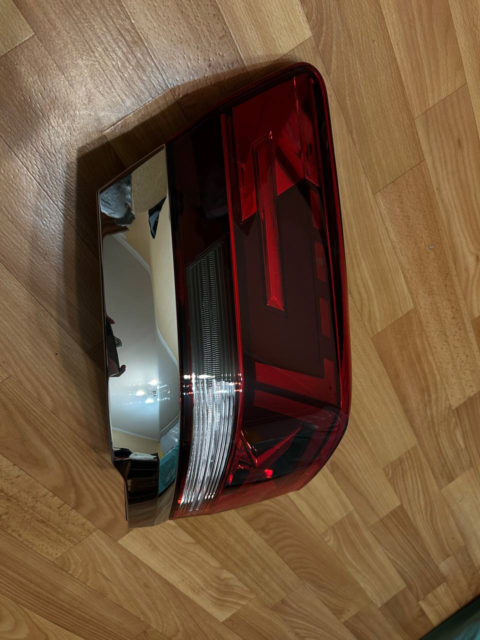 VOLKSWAGEN ATLAS Ліва сторона в крило Б/у оригінал 2021 - 2024 роки