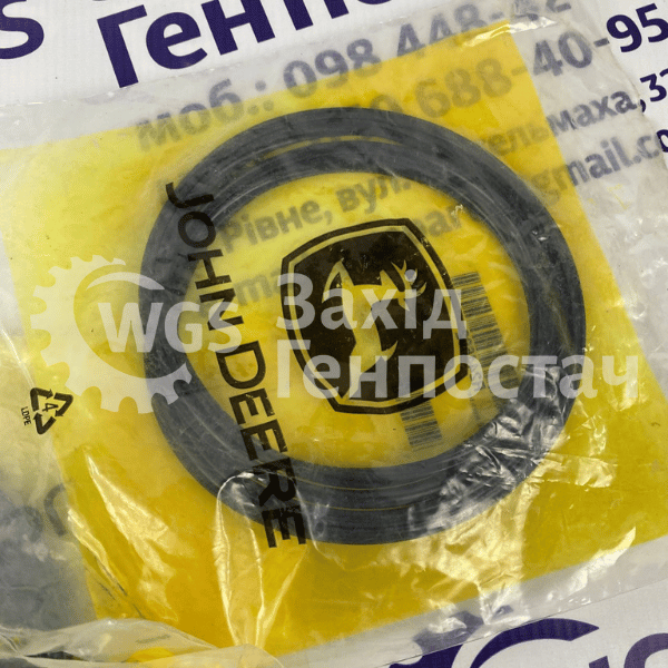 Гумовий ущільнювач R244602 [John Deere]