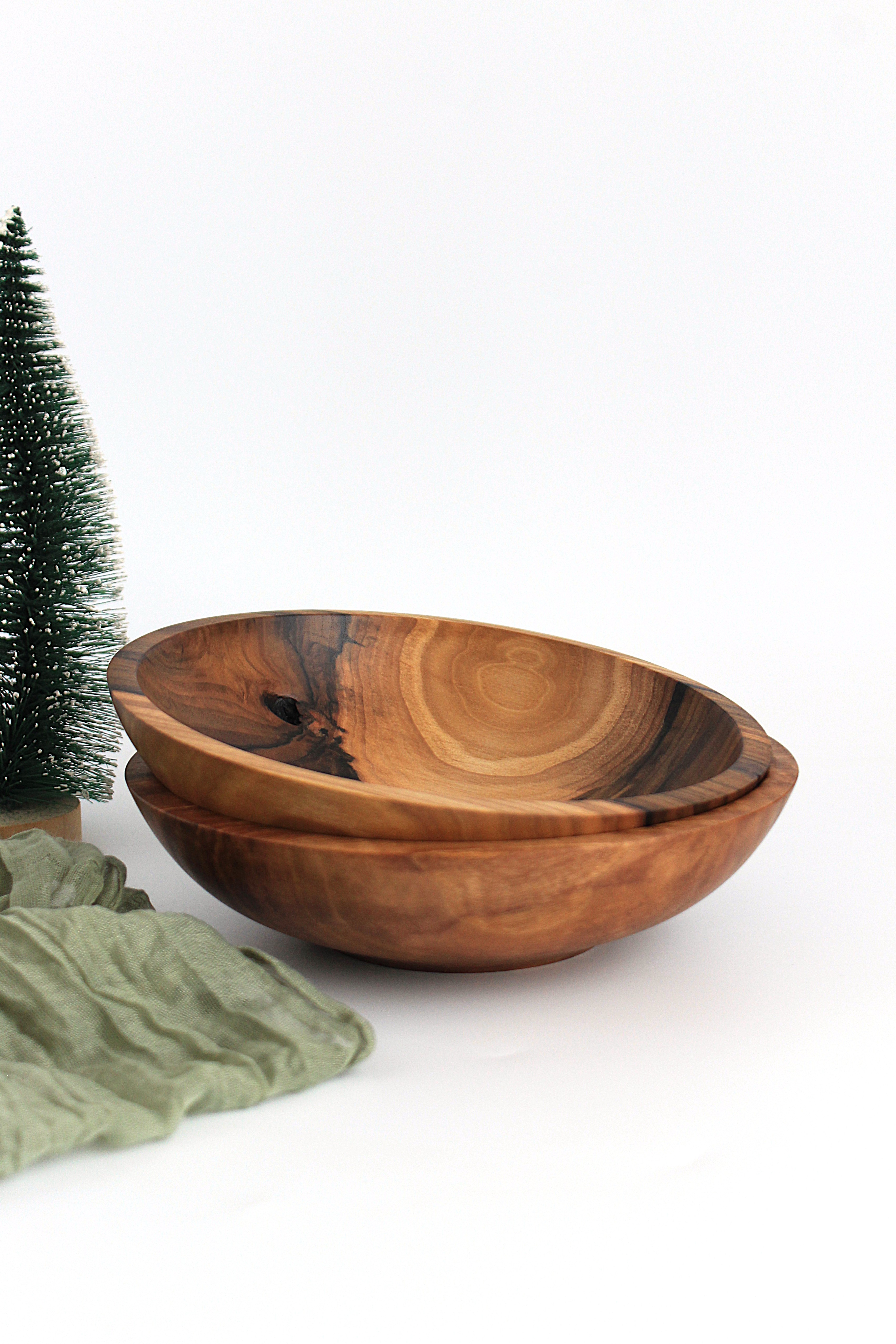 Мисочка  з горіха  ручної роботи