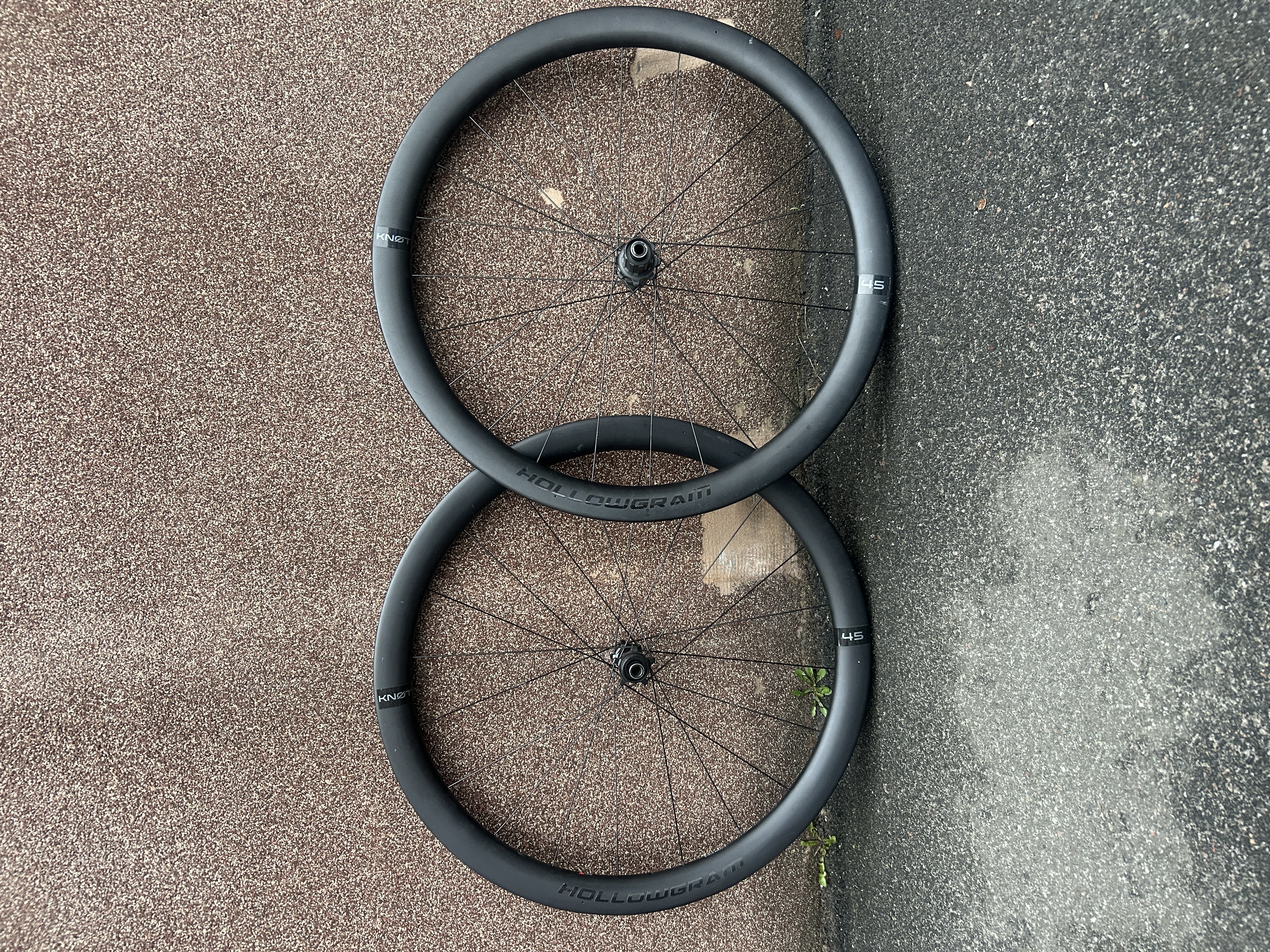 Карбоновий вілсет Cannondale Hollowgram KNOT TR