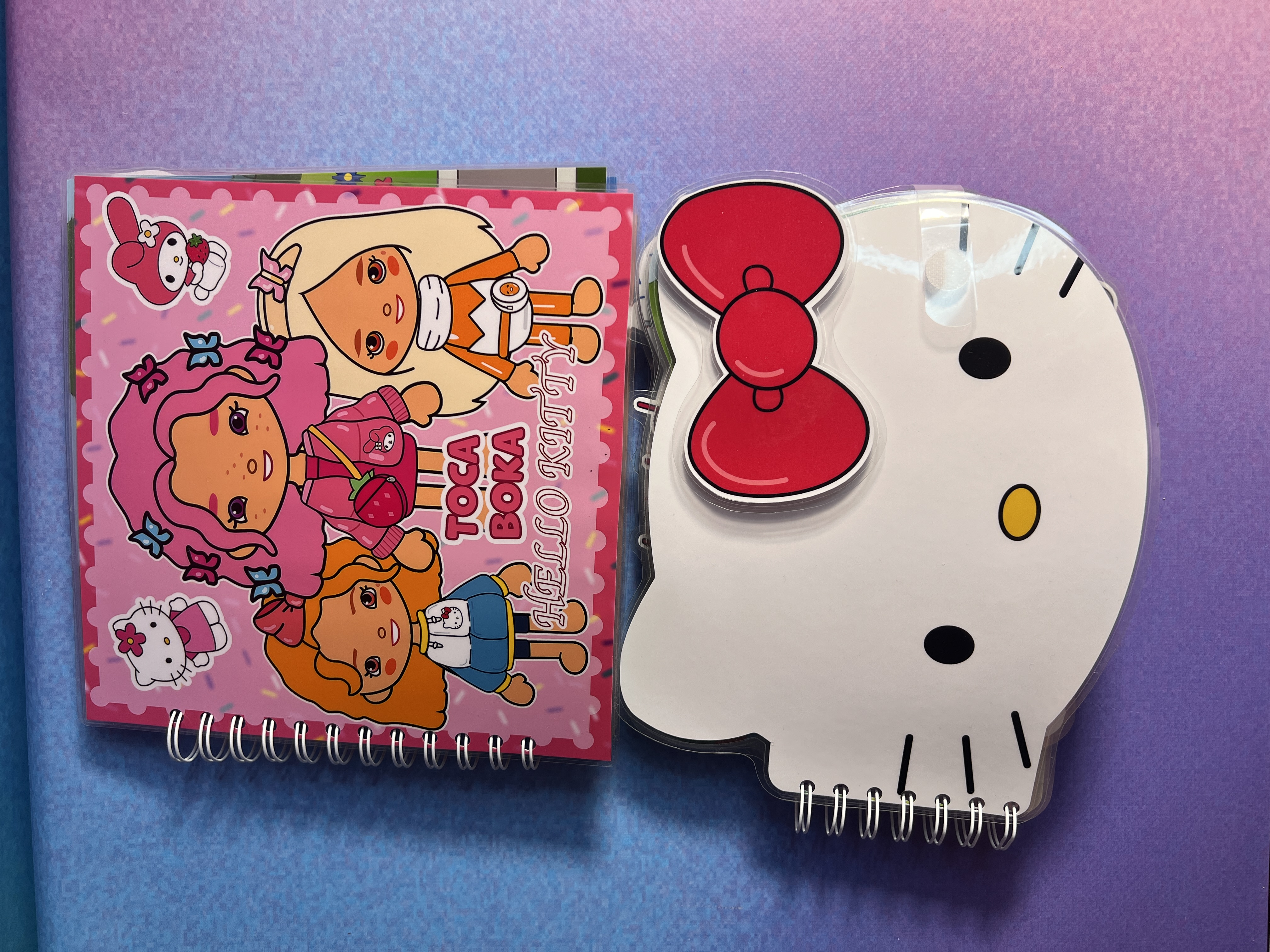 Хелоу Кітті Мелоді та Куромі альбом на липучках