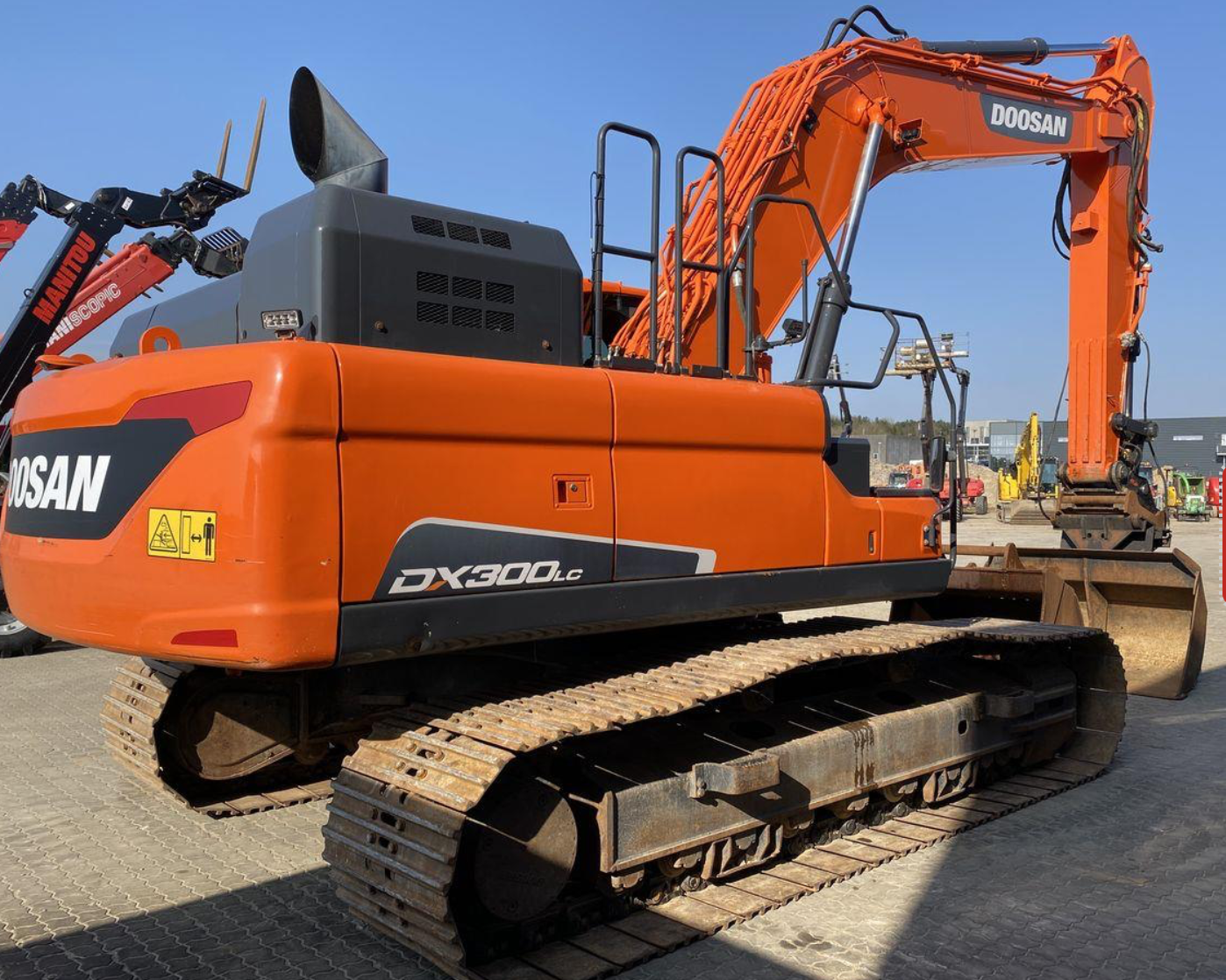 Екскаватор гусеничний | DOOSAN DX300LC-5 | 2015 рік | 8 600 мотогодин