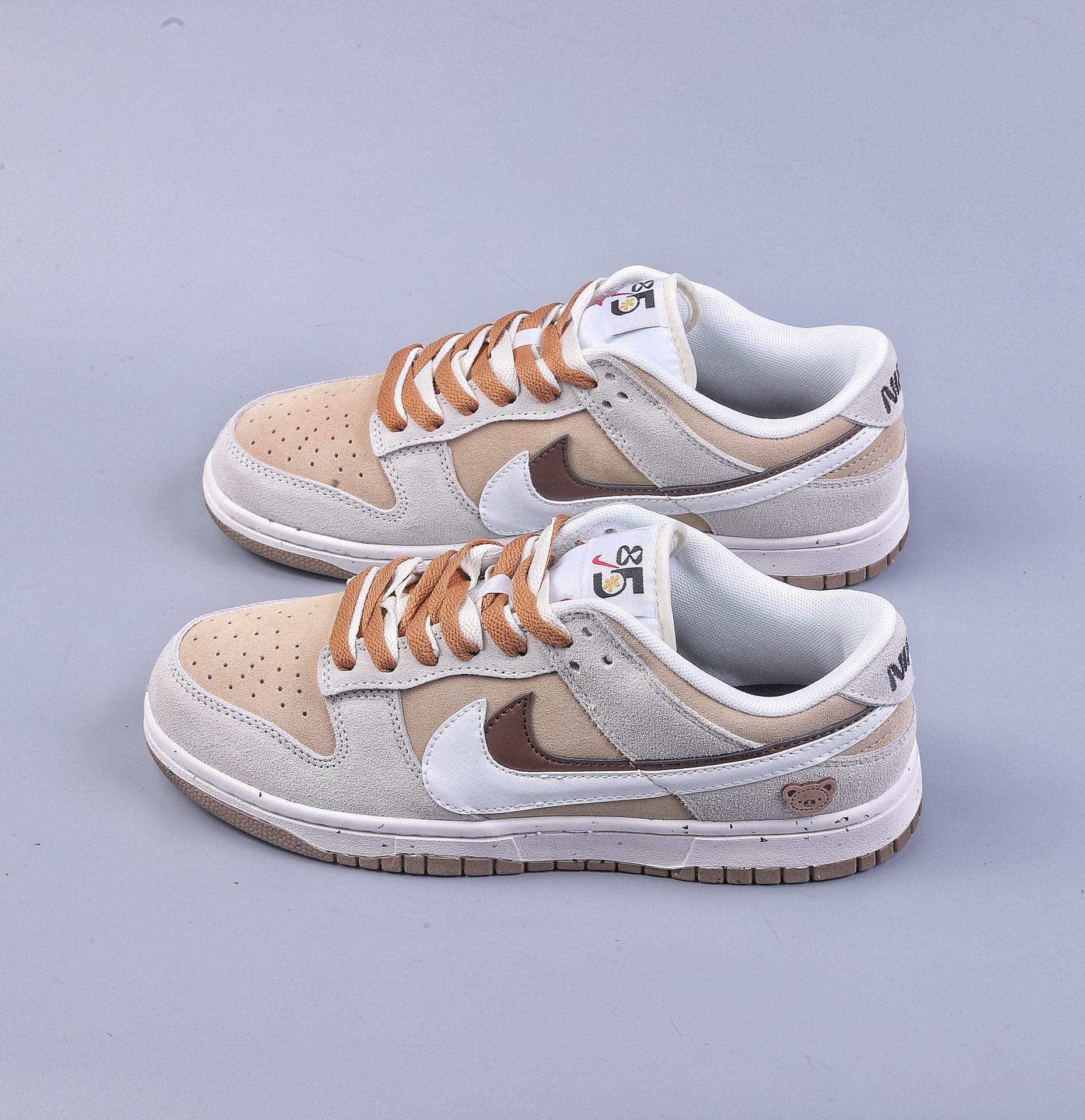 Nike SB Dunk Low SE Swoosh DO9457-100