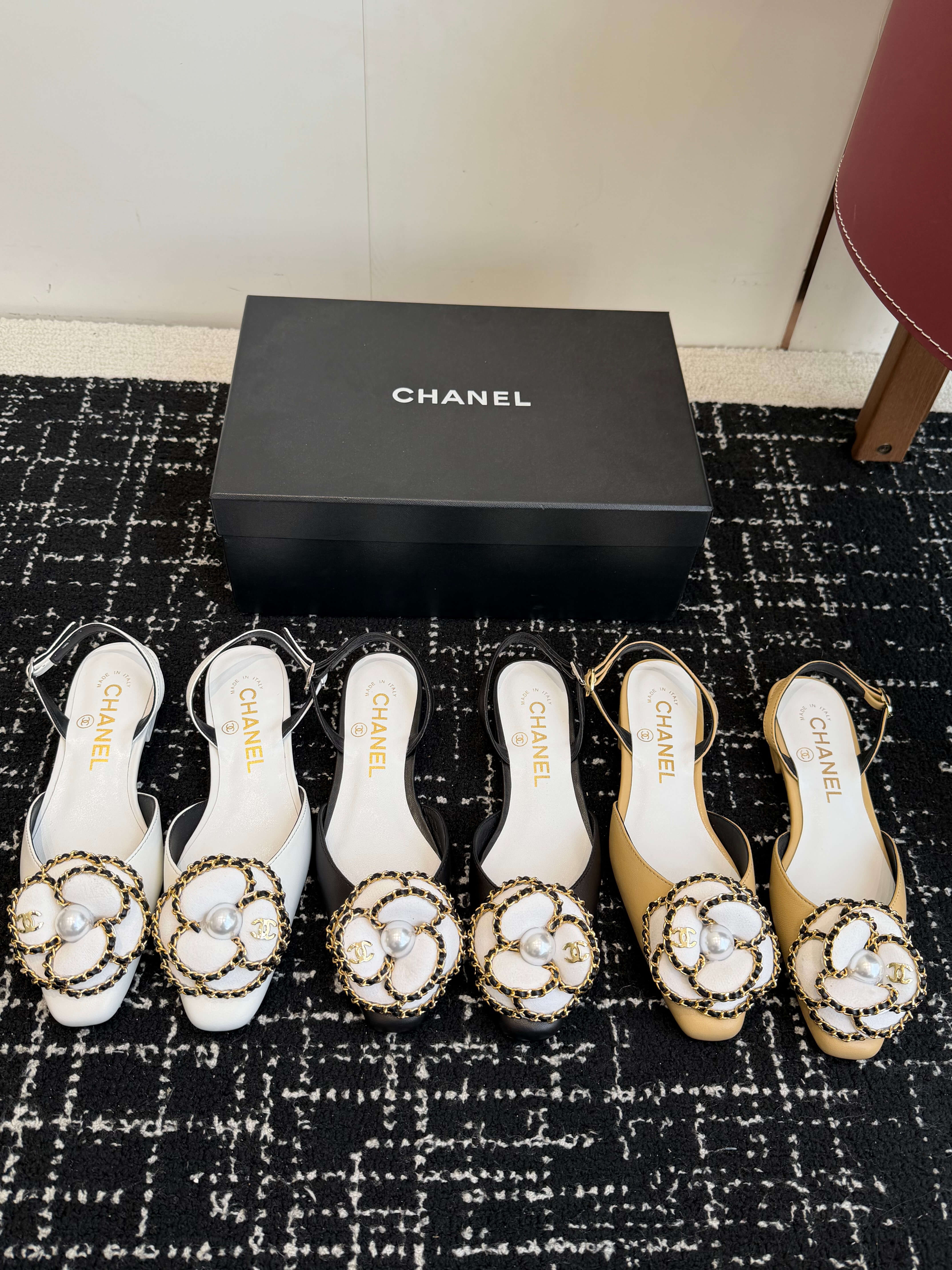 Chanel босоніжки