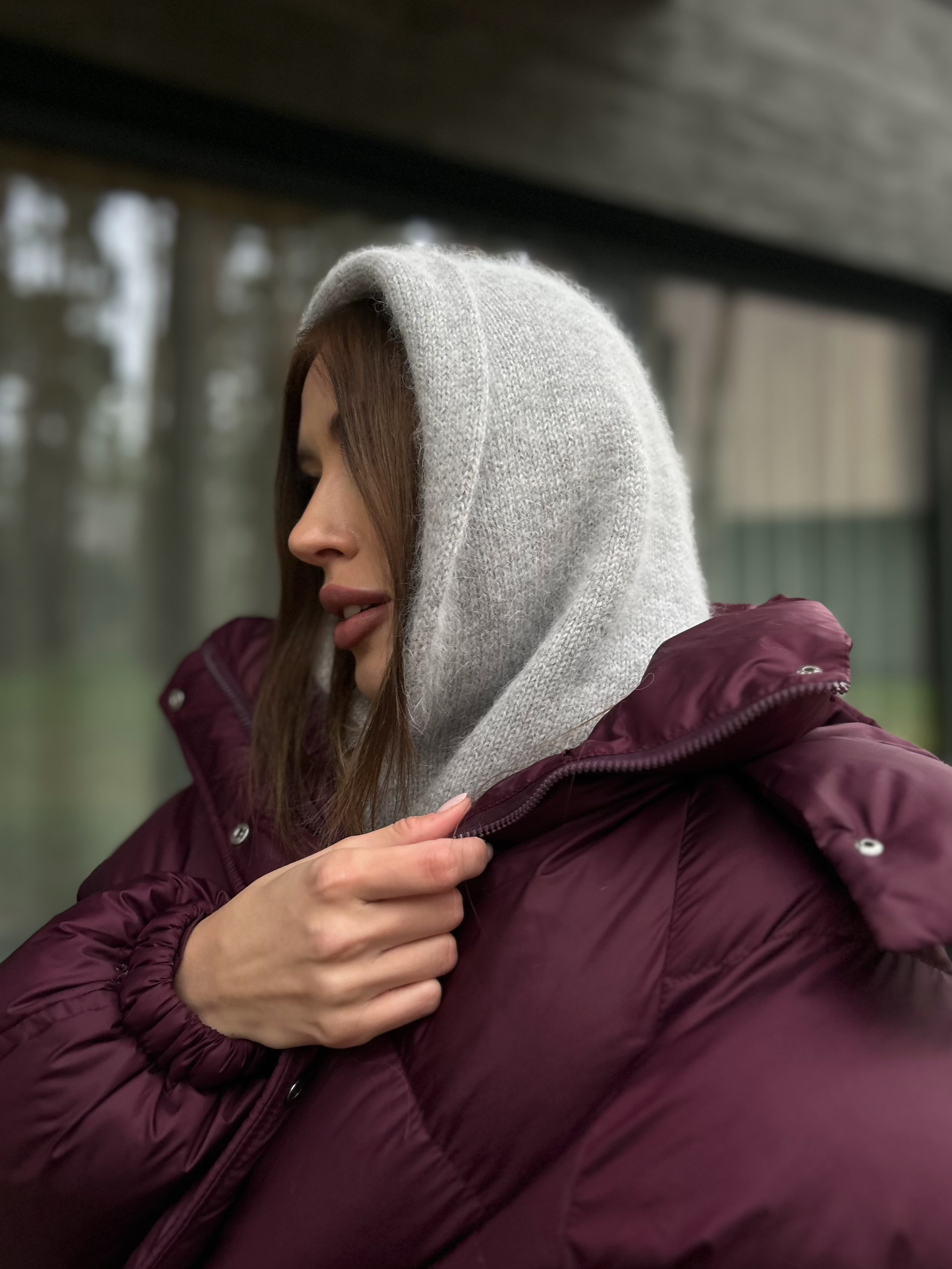 Капор ангоровий з відворотом сірий