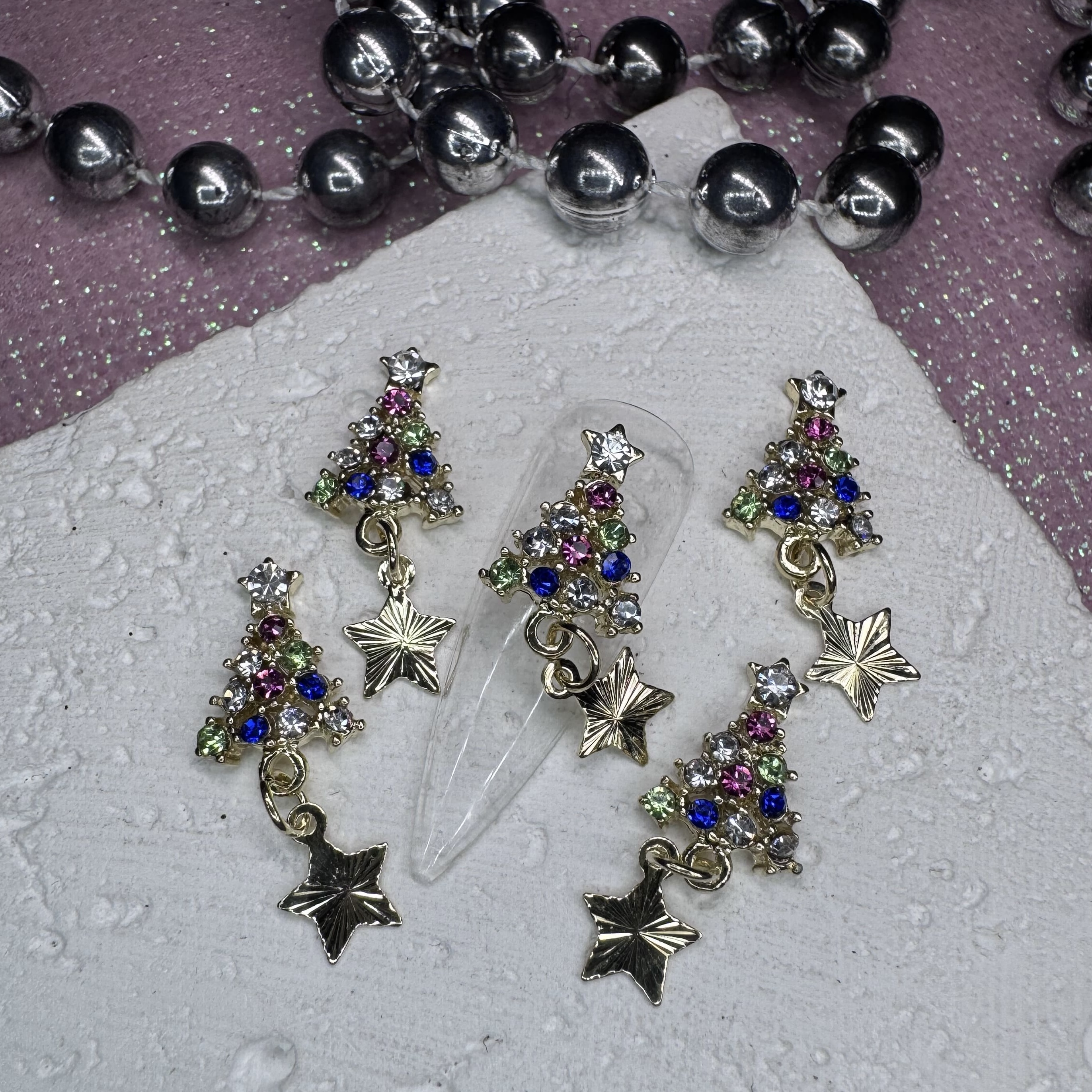 Фігурка для нігтів "Ялинка з підвіскою-зірочкою"