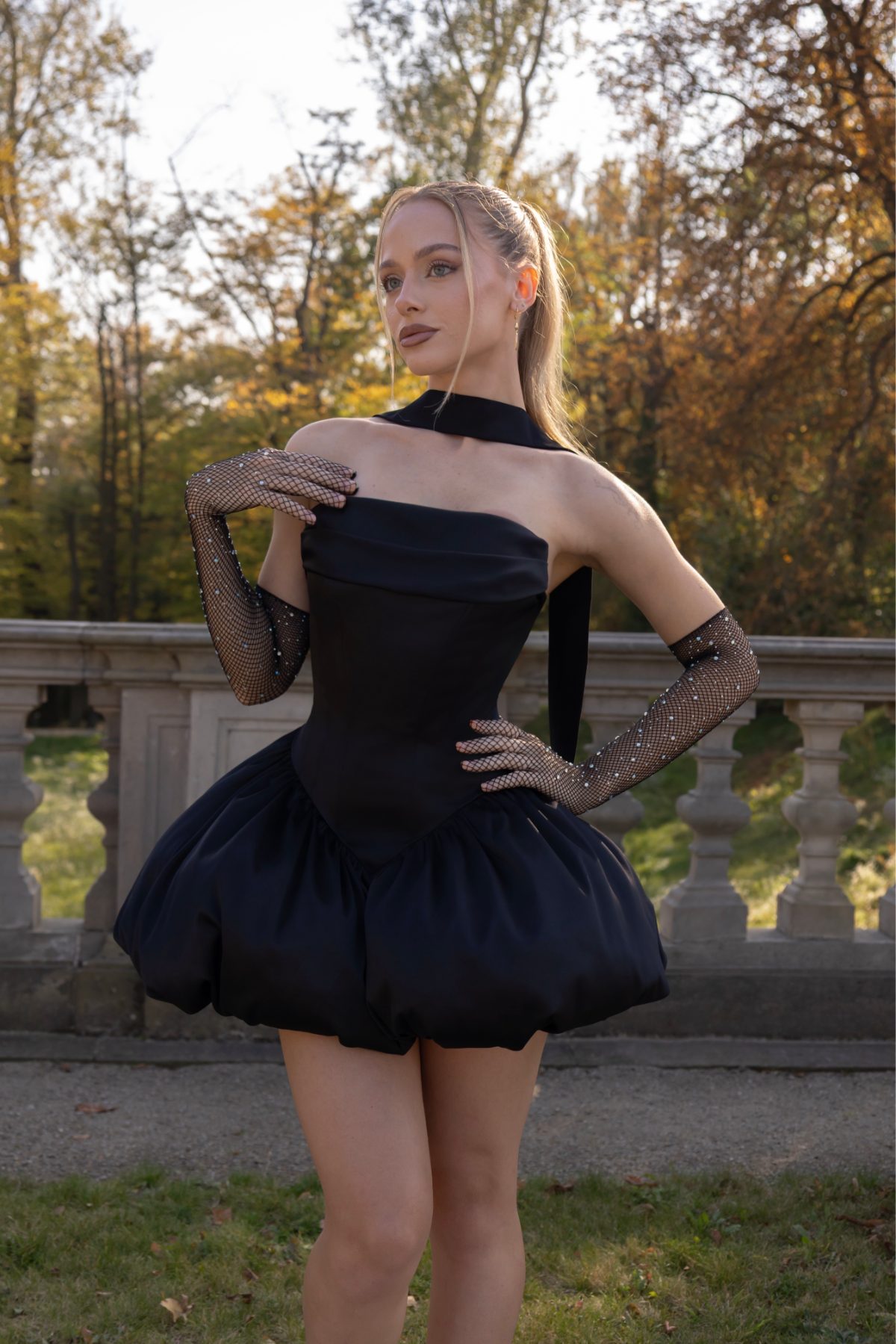 Сукня Lorena в чорному кольорі