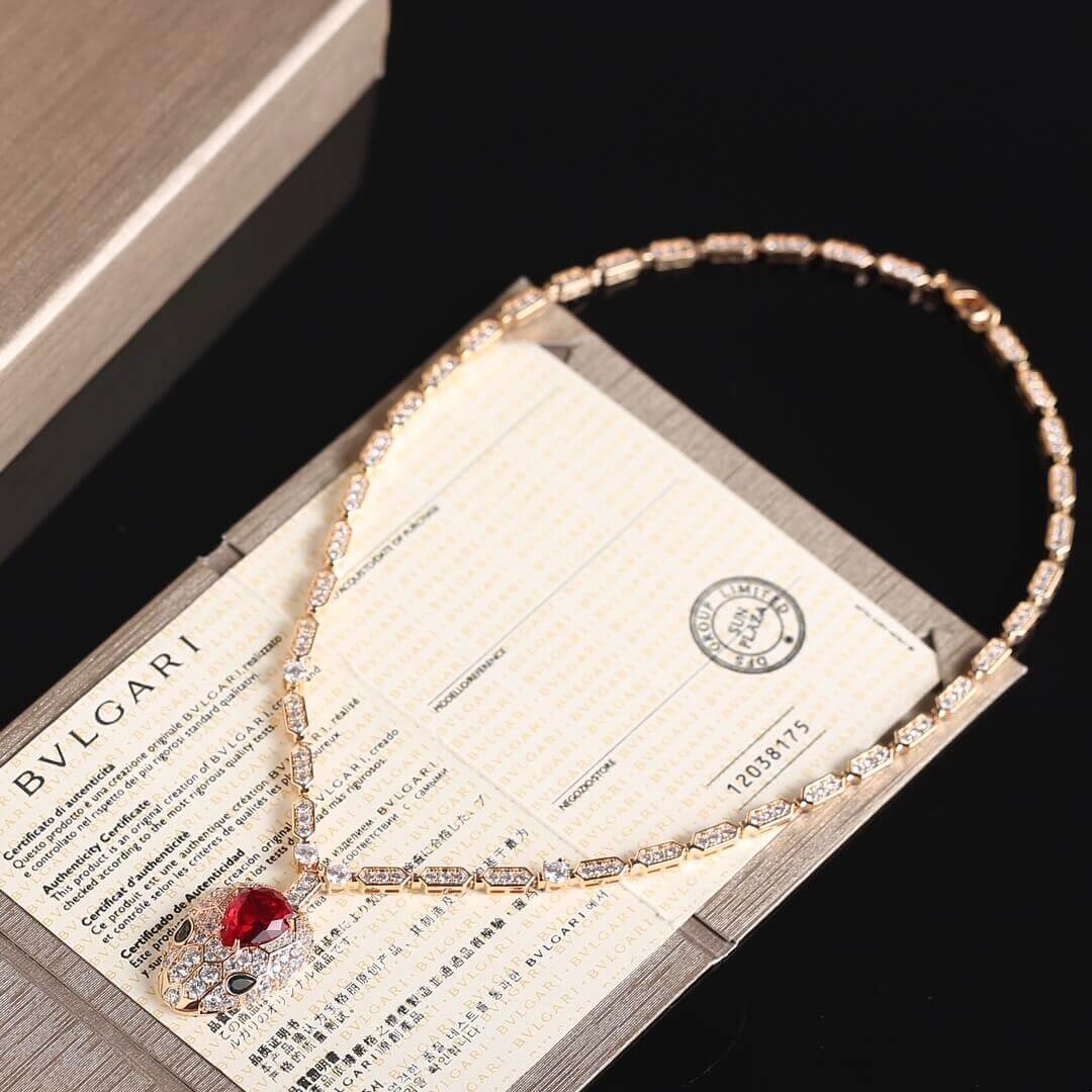 Bvlgari намисто