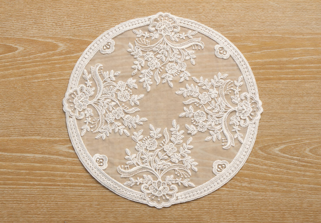 Classic Lace Мереживна сервірувальна серветка