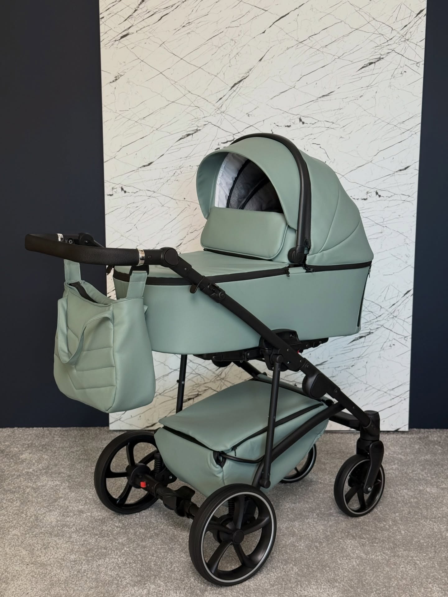 Коляска 2в1 Baby Pram Evelyn екошкіра Tiffany 