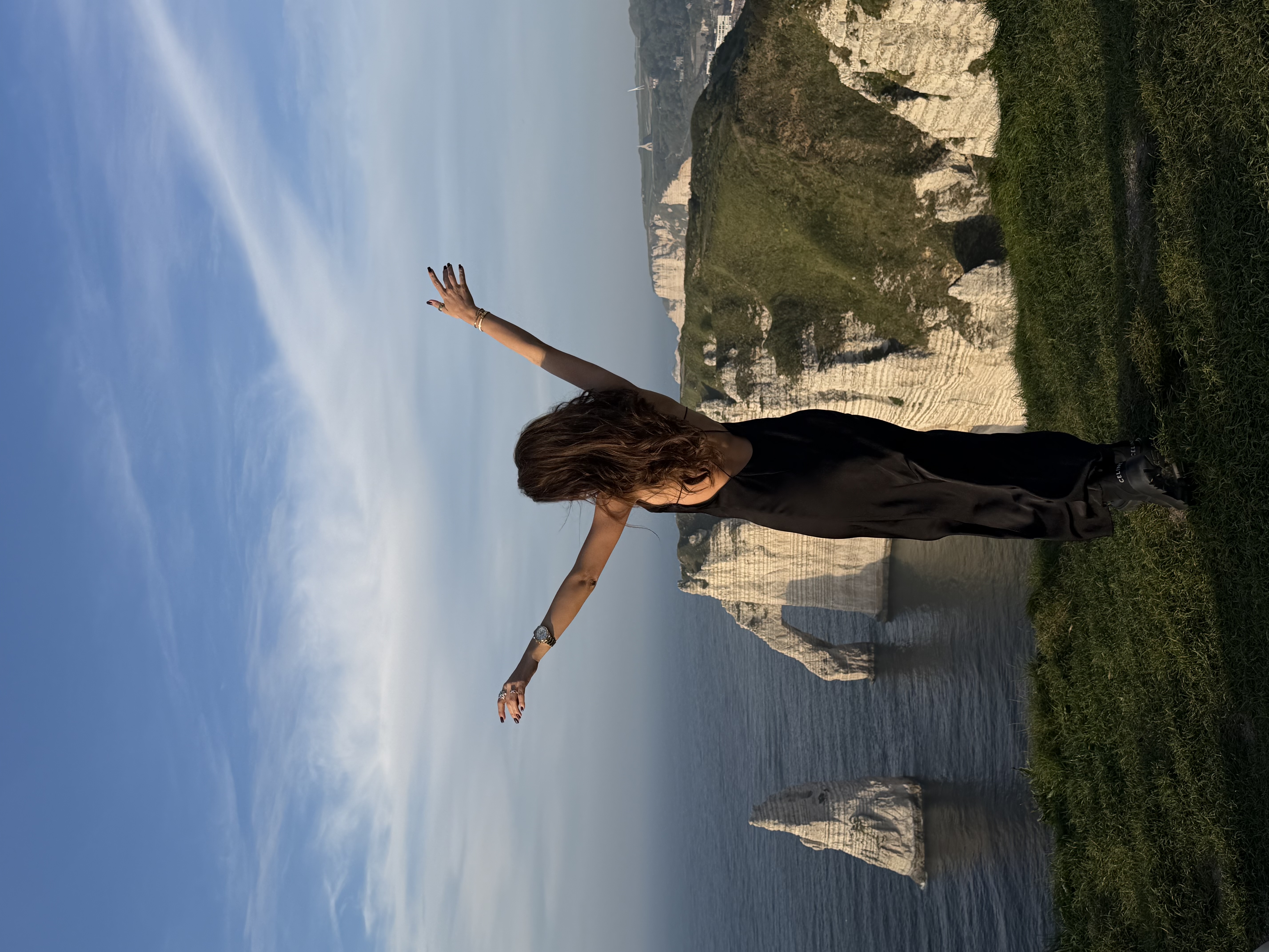 Сукня Levitate чорна