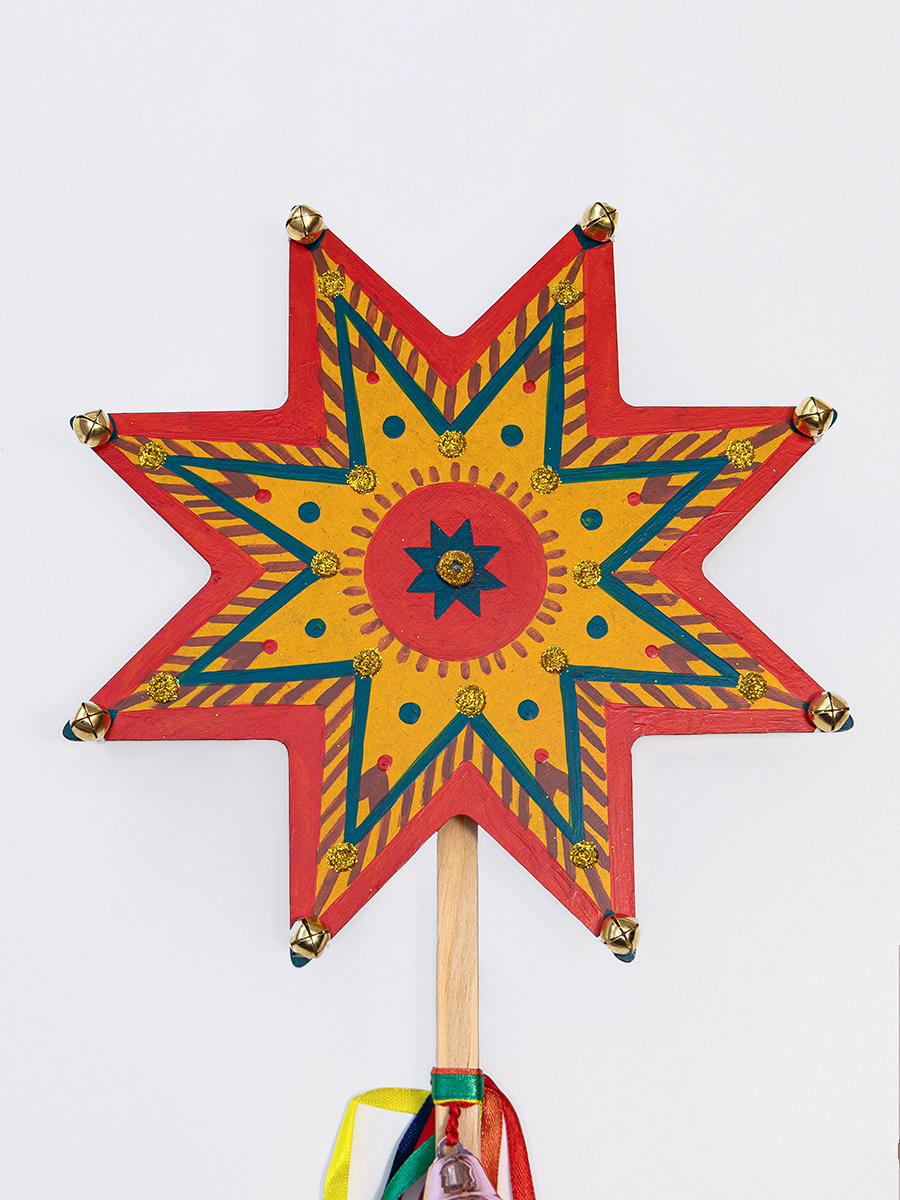 Зірка Мальована М середня