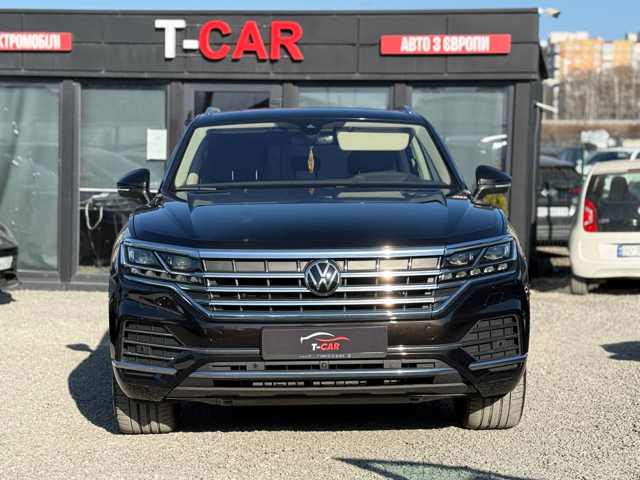 Volkswagen Touareg Official