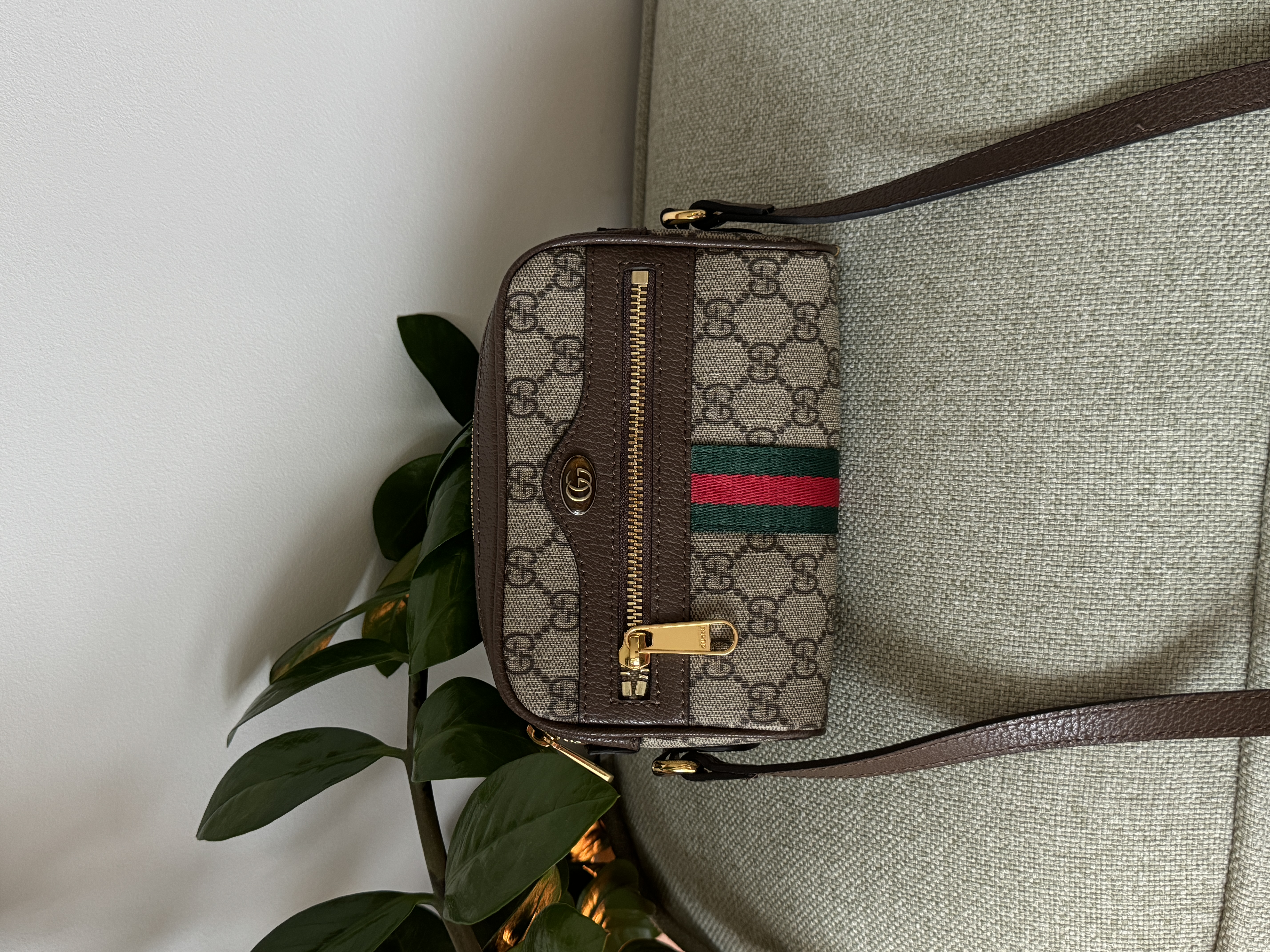 Gucci Beige/Ebony GG Supreme Canvas and Leather Mini Ophidia Crossbody Bag