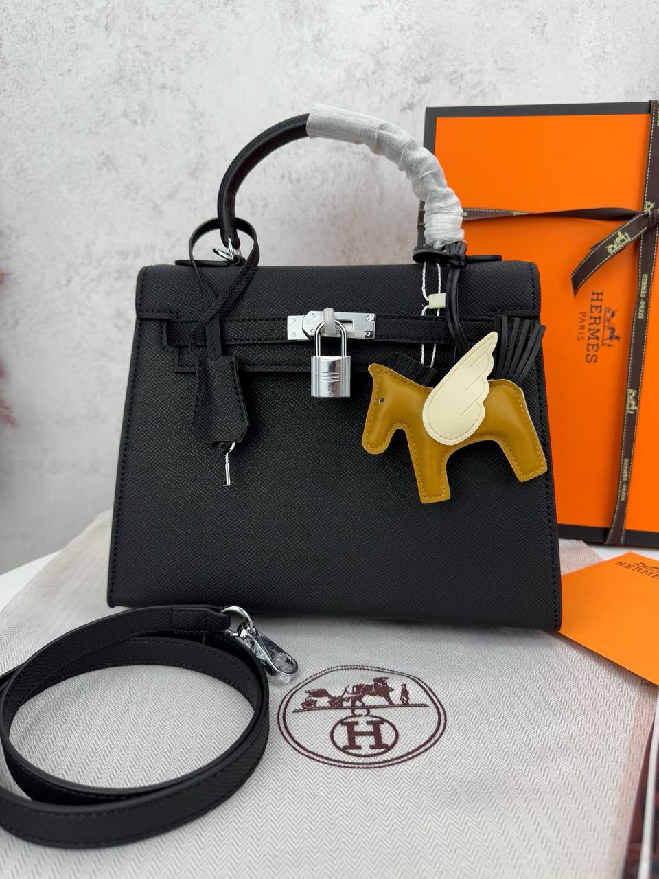 Hermes Kelly Black Silver 25