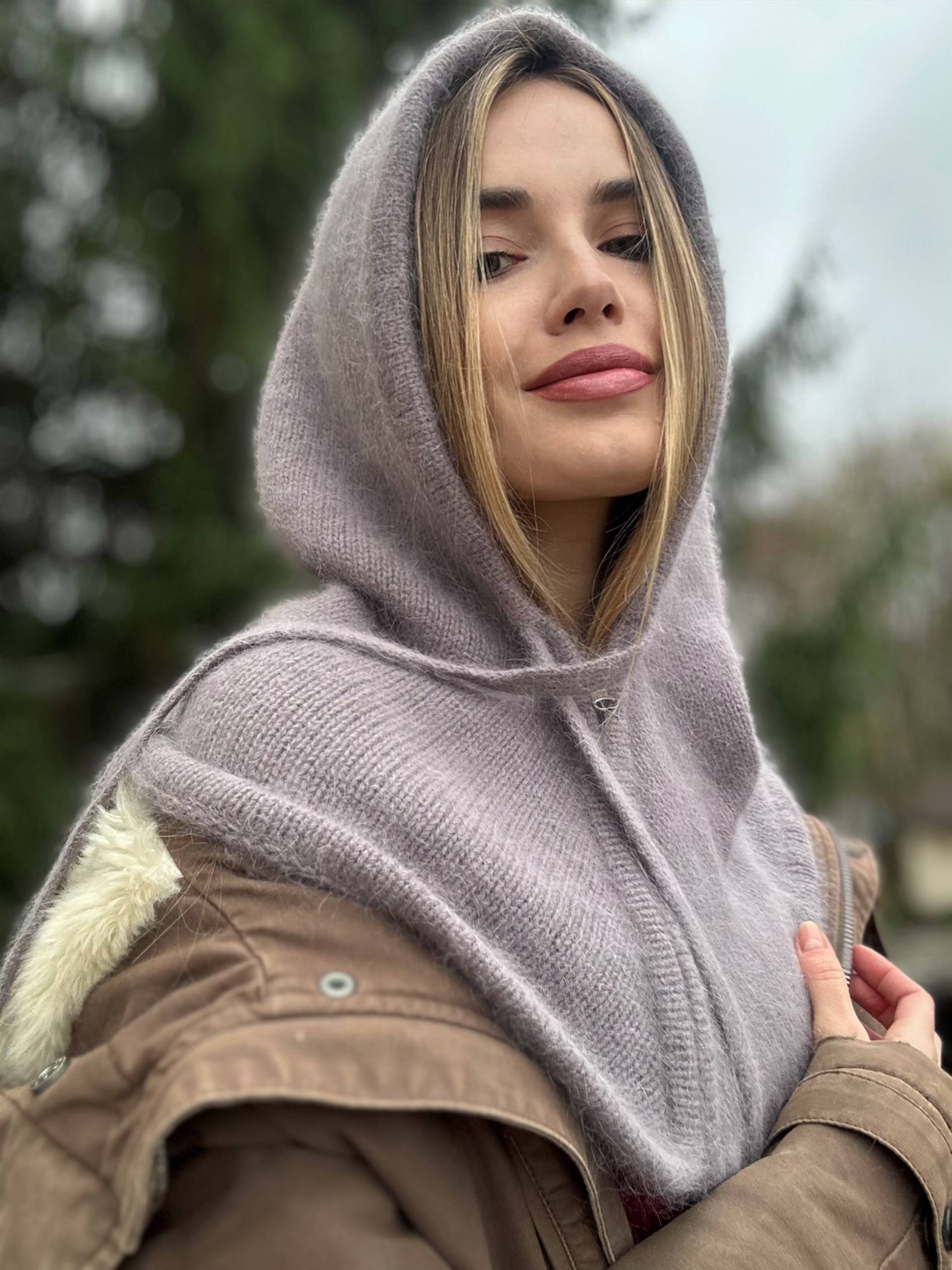 Капор на блискавці сталевий