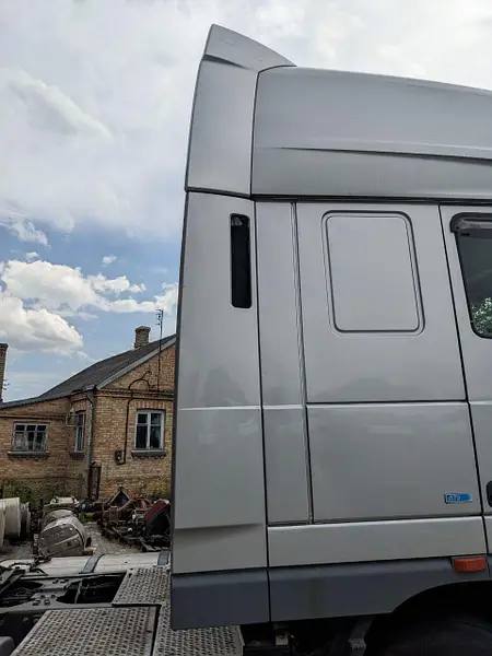 Боковий спойлер R комплект б/в DAF XF 105 (1740452, 1893479) оригінал