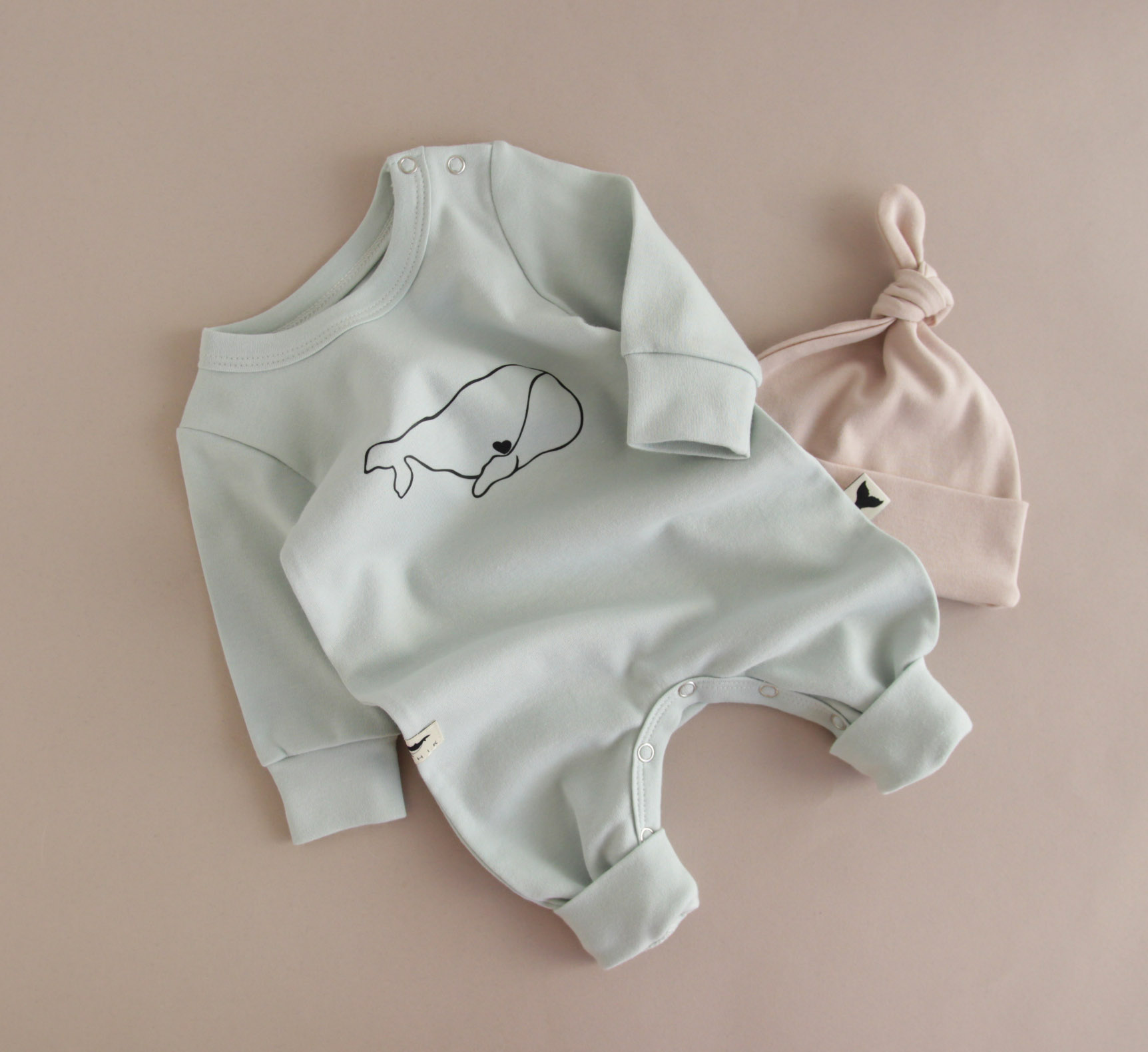 Ромпер та шапочка для новонародженого