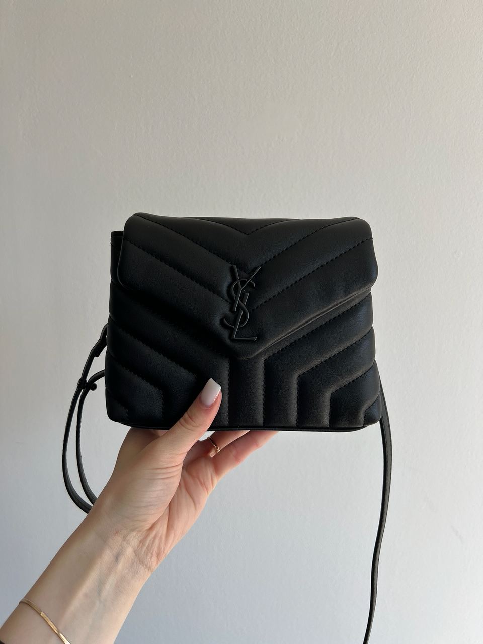 Yves Saint Laurent Toy LouLou In Quilted Leather Black/Black
