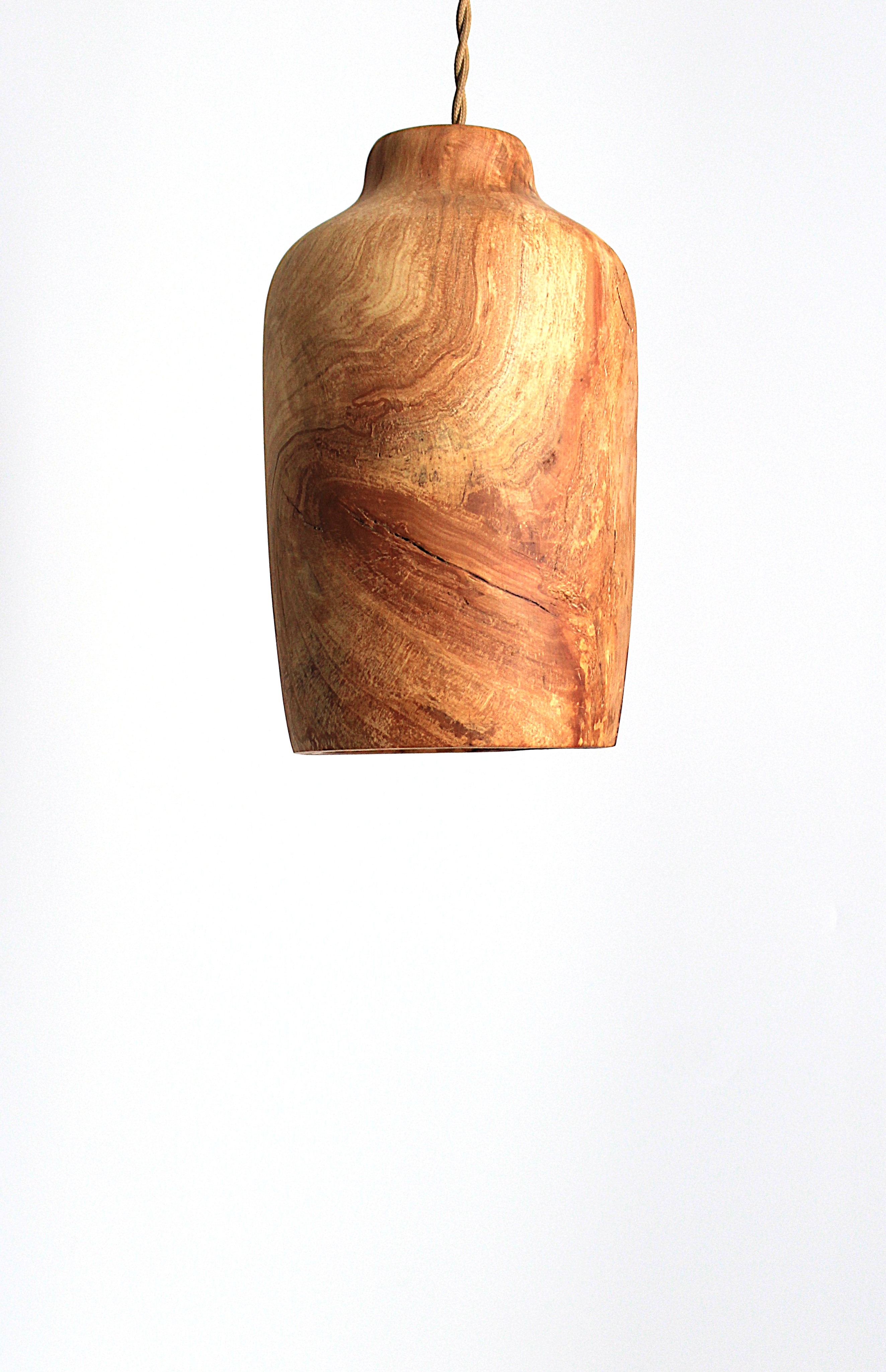 Підвісна люстра з груші