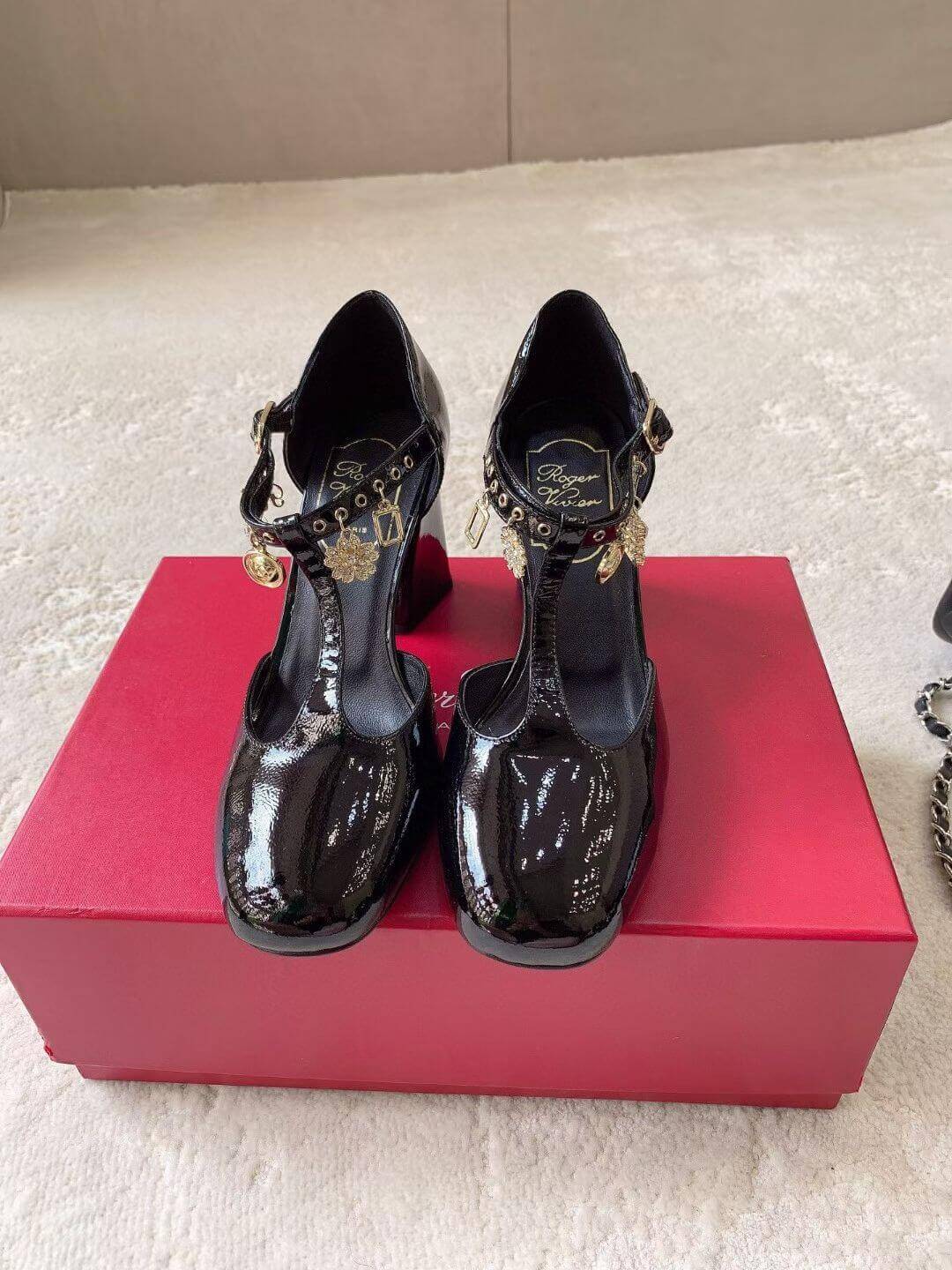 Roger Vivier туфлі