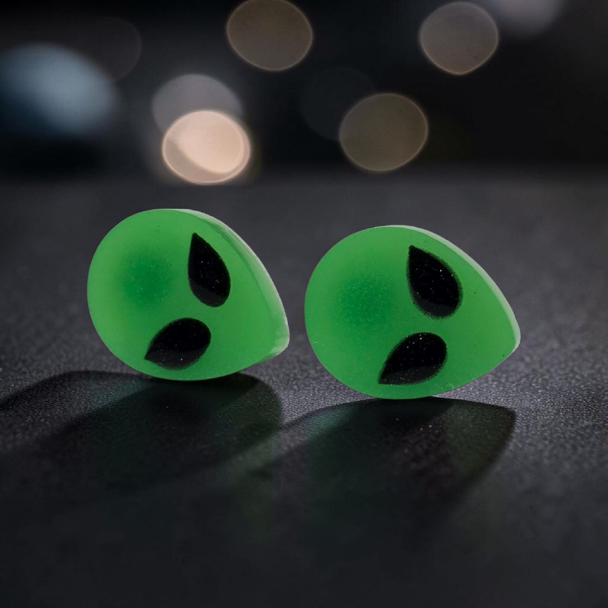 Glowing Alien Studs