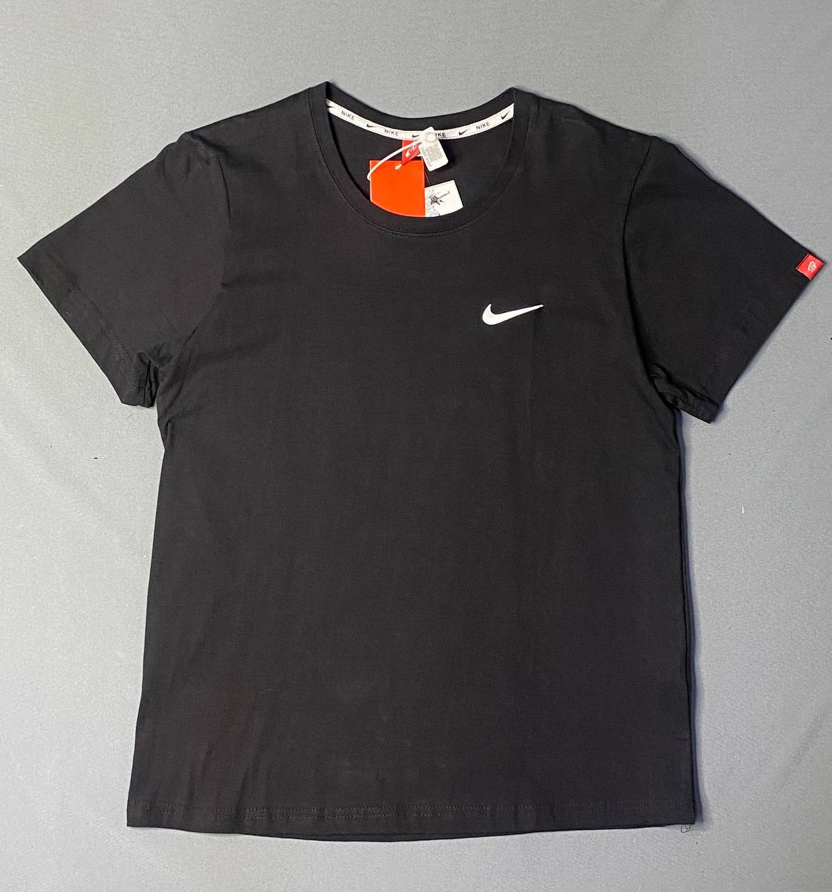 футболка Nike