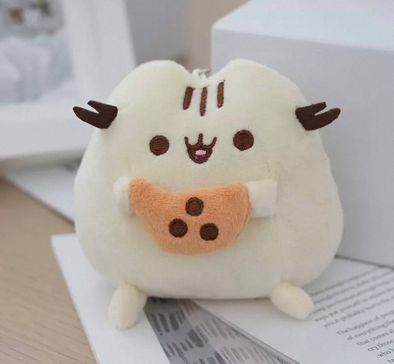 Брелок іграшка пушин, Pusheen з печивом