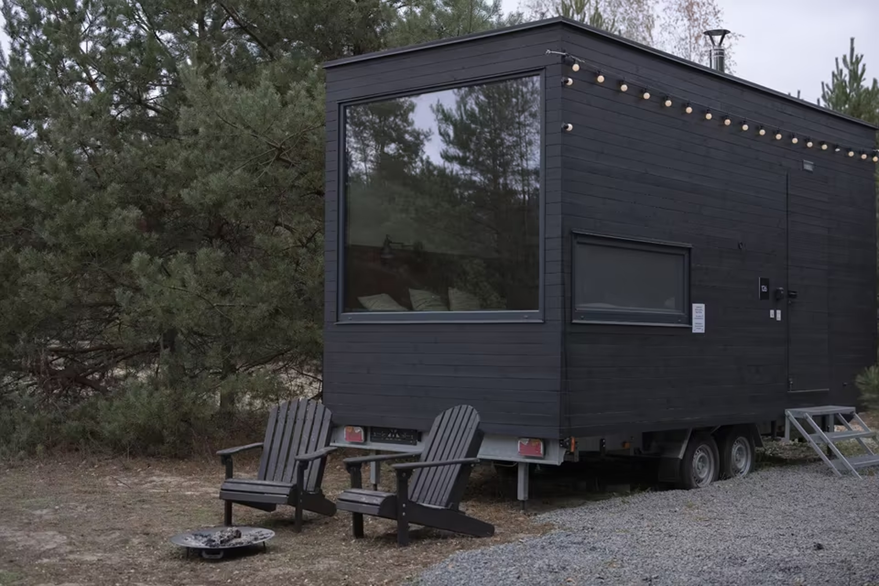 Tiny House „Svitanok 1“ – Für Glamping und Vermietung optimiert