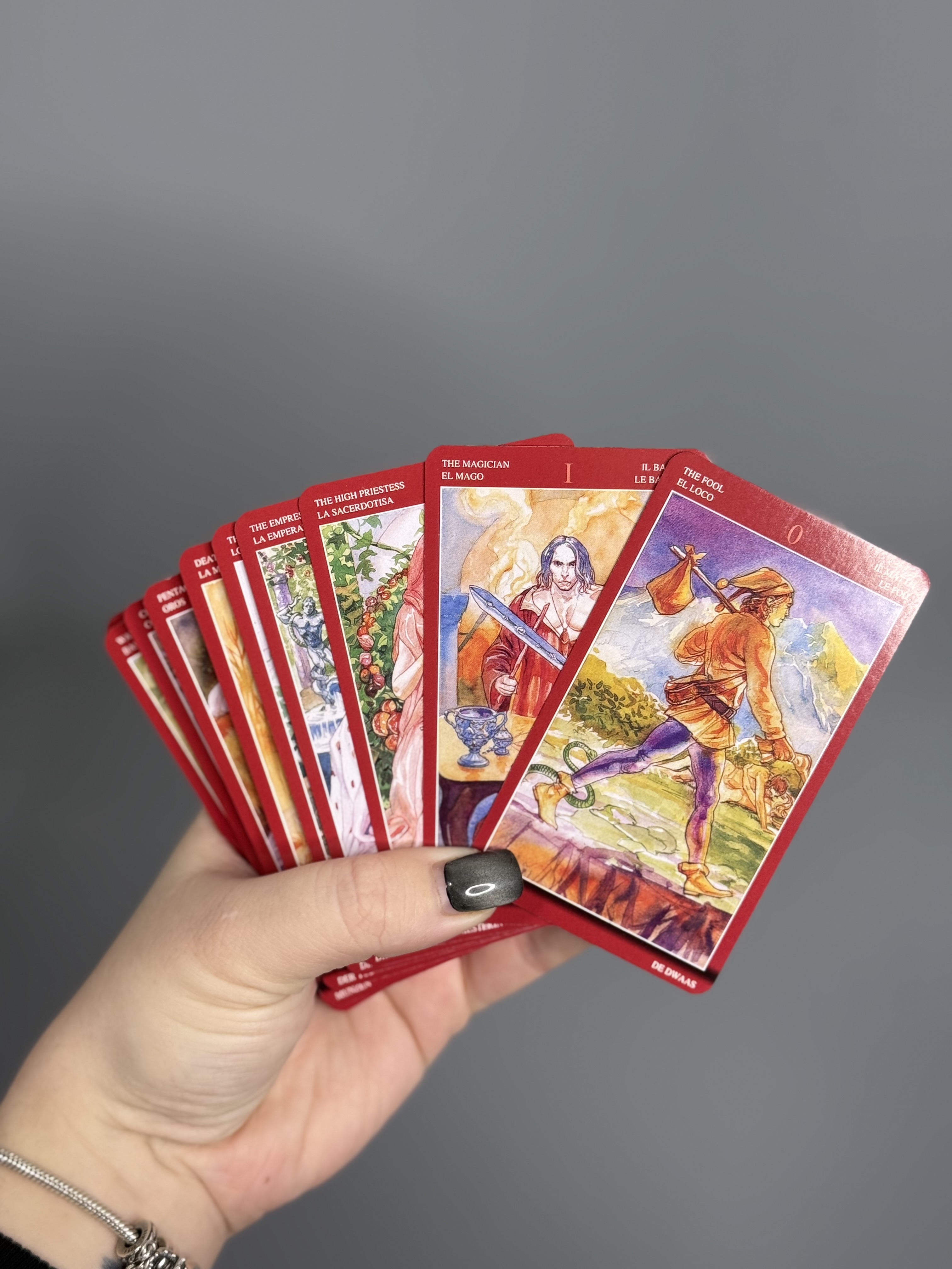 Міні-колода Таро «Магія насолоди» у металевій коробочці з рожевим зрізом